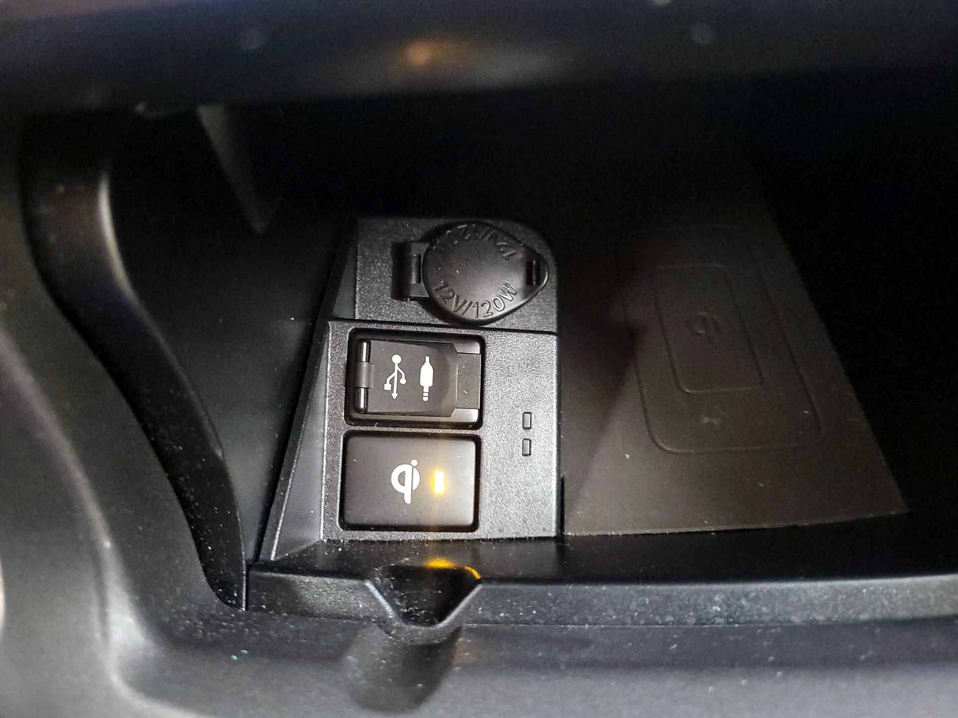 Thumbnail: 2017 Toyota Camry - 19