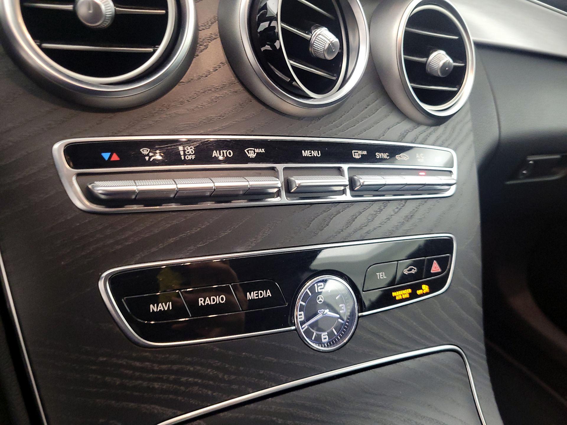 Thumbnail: 2020 Mercedes-Benz C-Class - 16