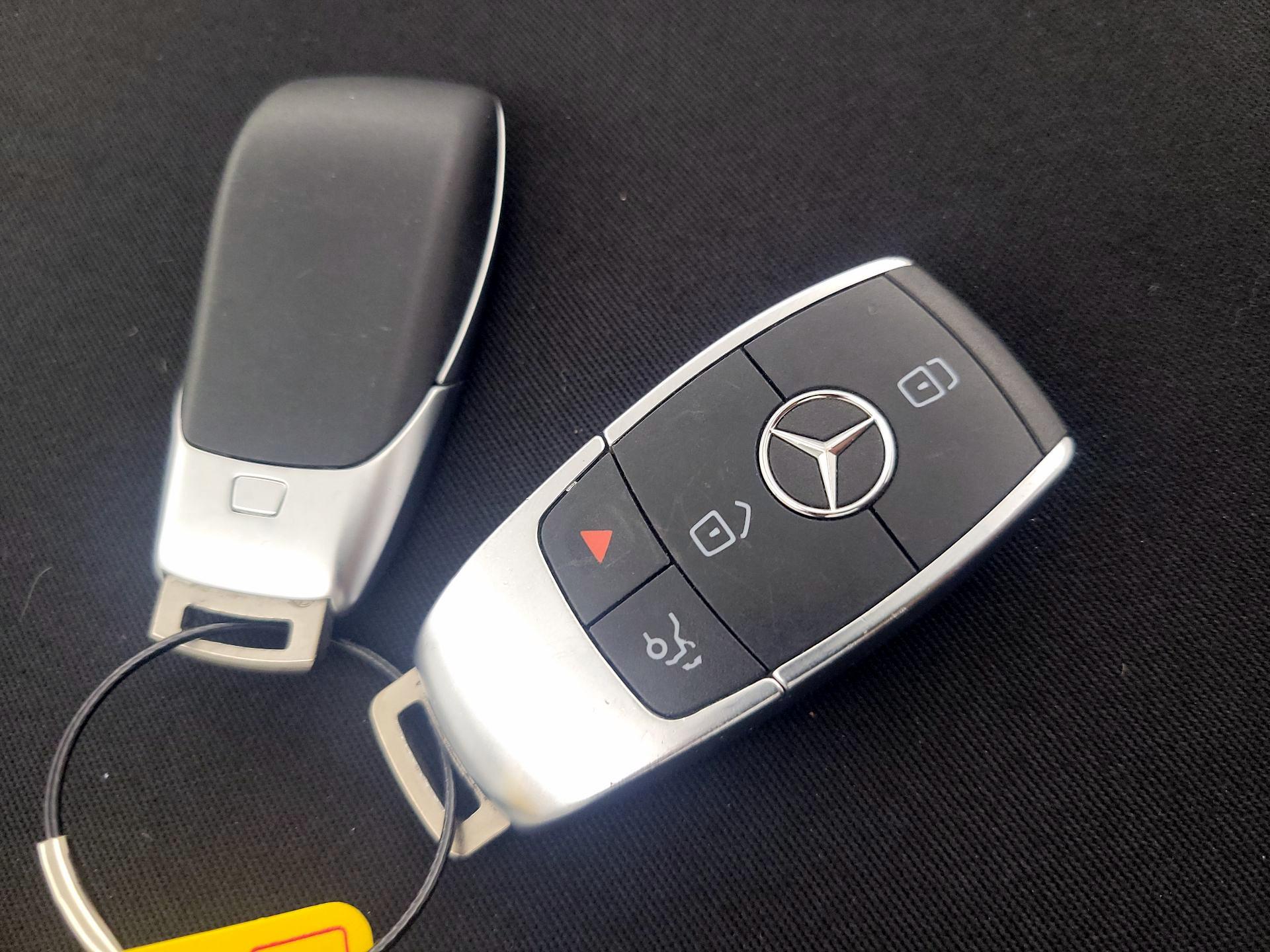 Thumbnail: 2020 Mercedes-Benz C-Class - 20