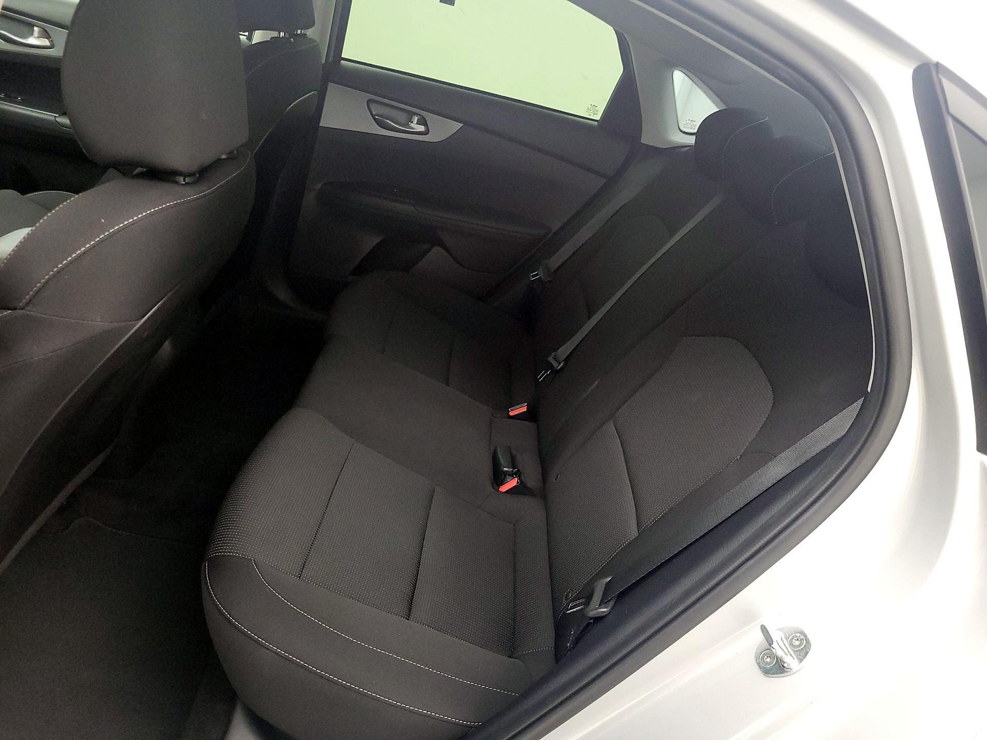 Thumbnail: 2021 Kia Forte - 18
