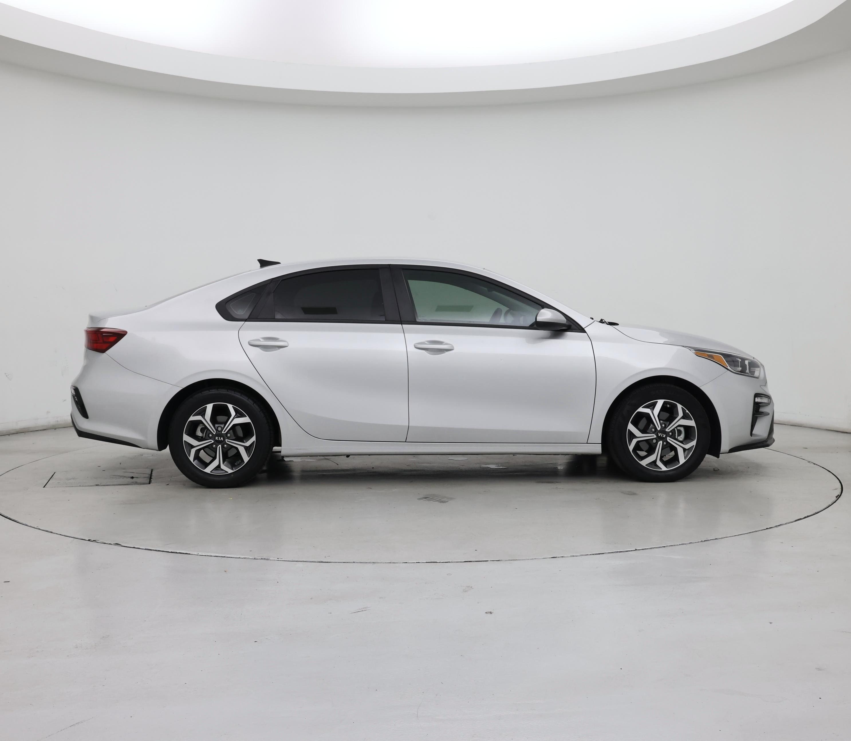 Thumbnail: 2021 Kia Forte - 7