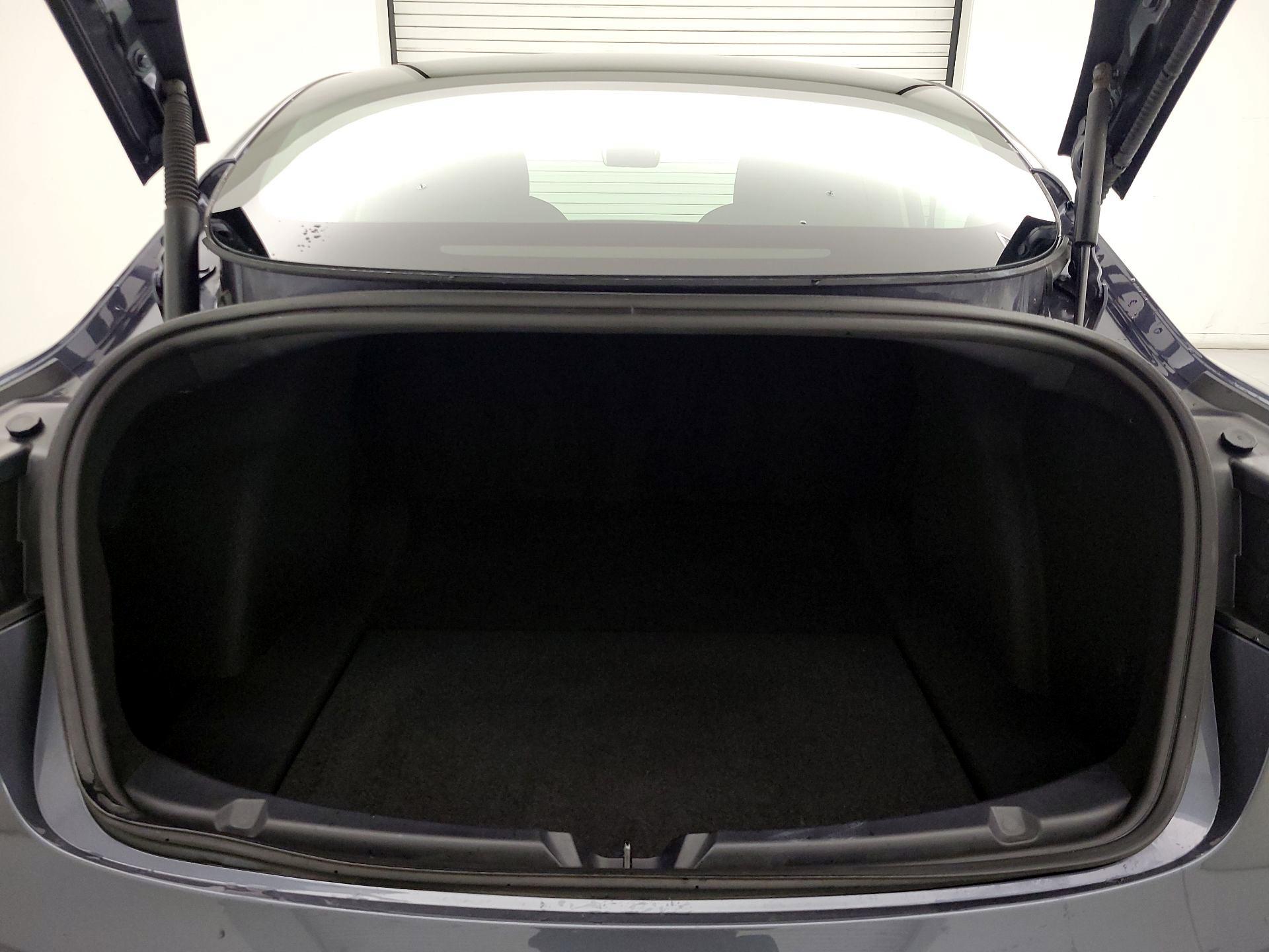 Thumbnail: 2023 Tesla Model 3 - 19
