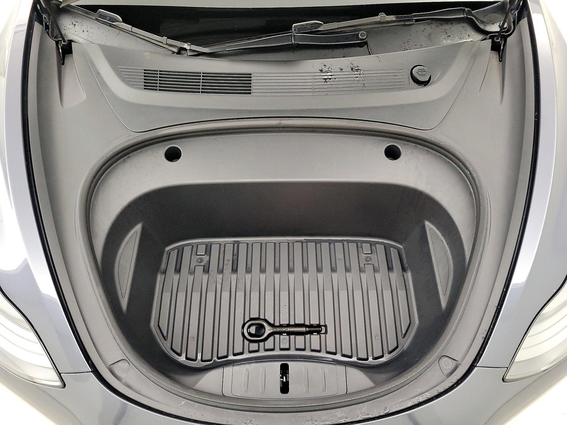 Thumbnail: 2023 Tesla Model 3 - 20