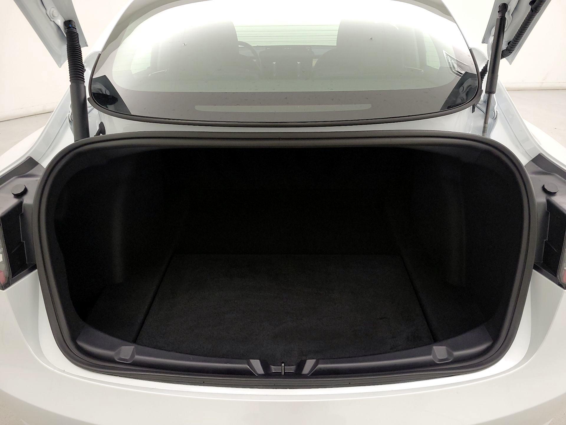 Thumbnail: 2023 Tesla Model 3 - 20
