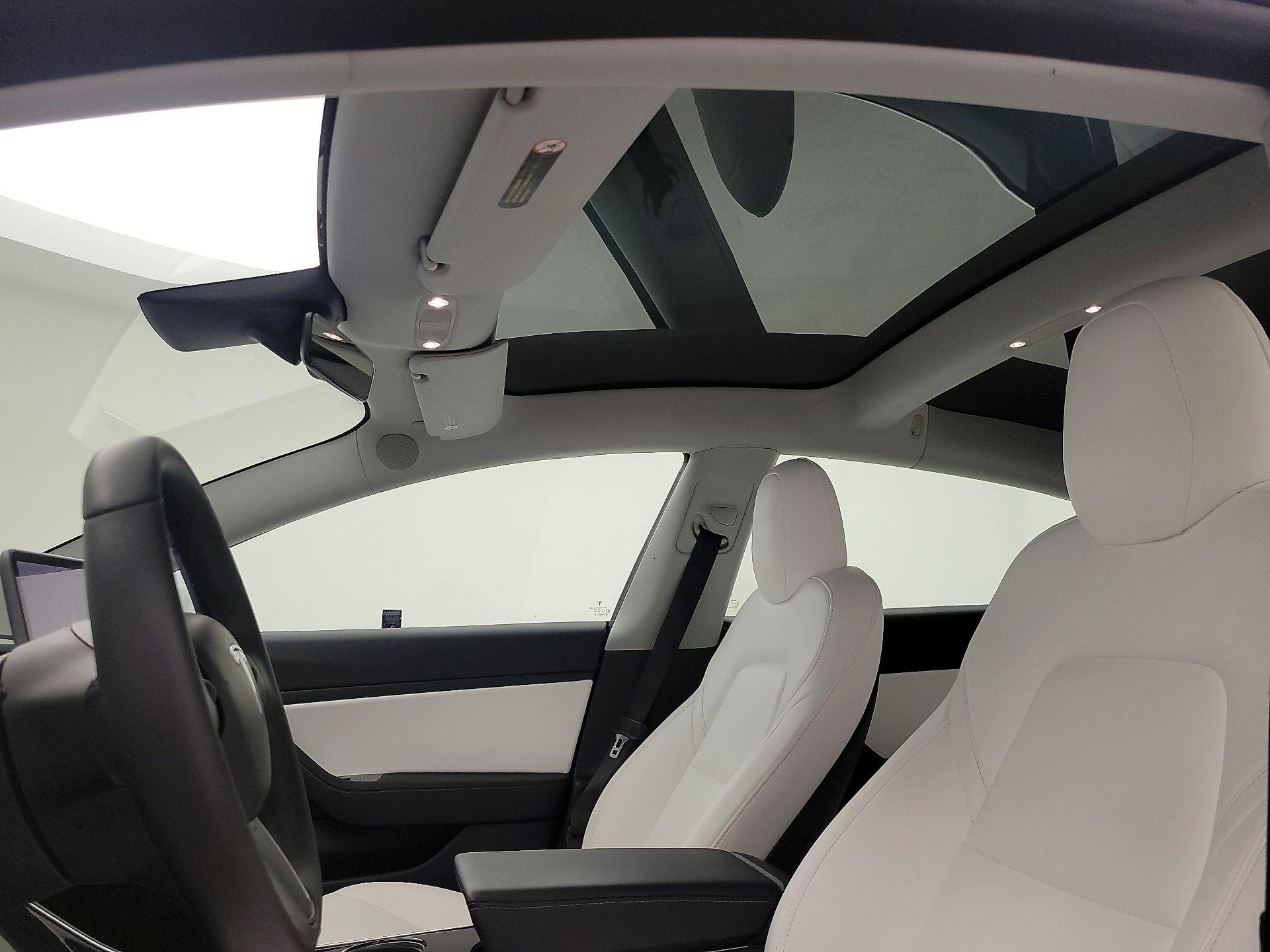 Thumbnail: 2020 Tesla Model 3 - 18