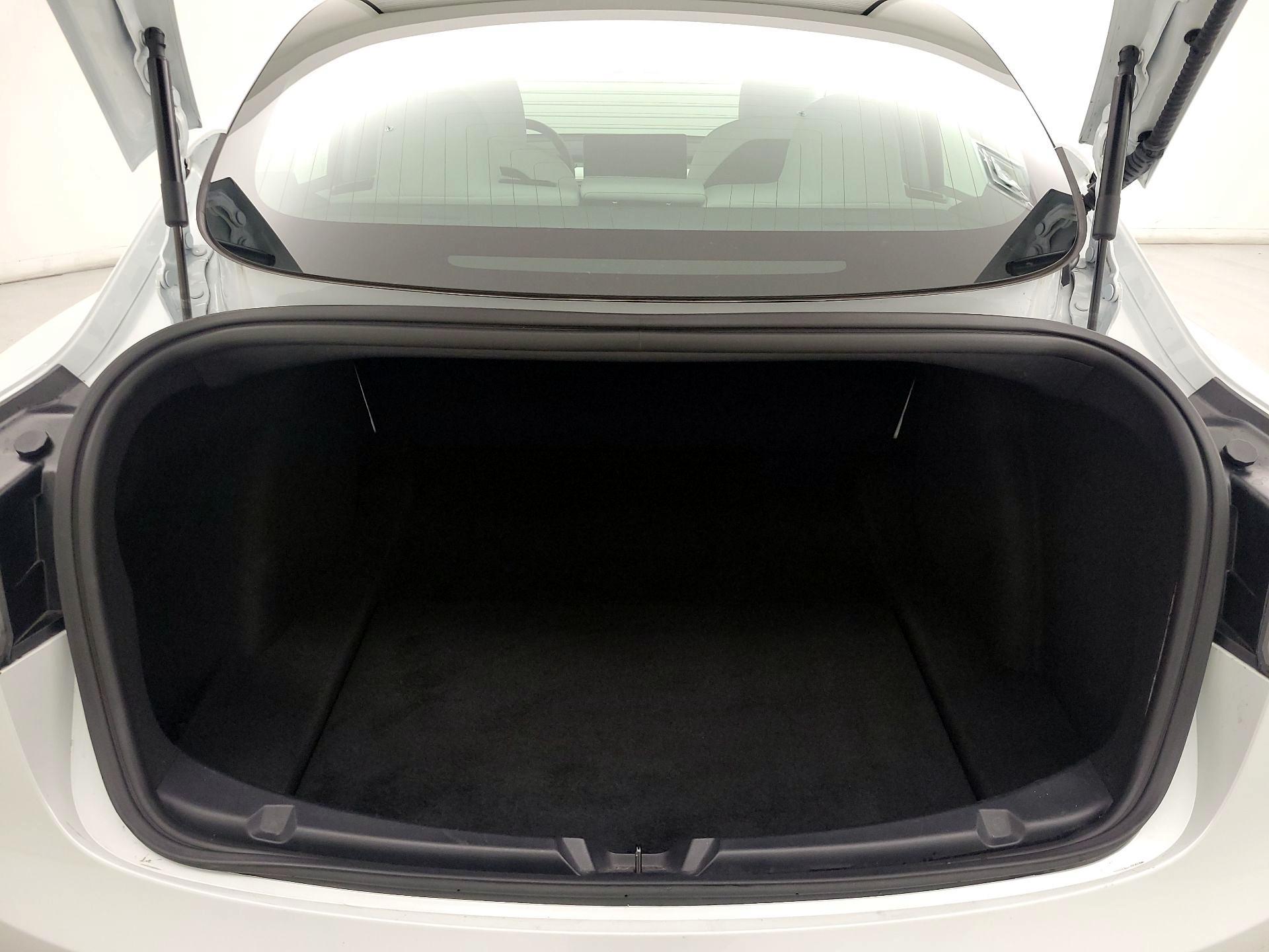 Thumbnail: 2020 Tesla Model 3 - 20