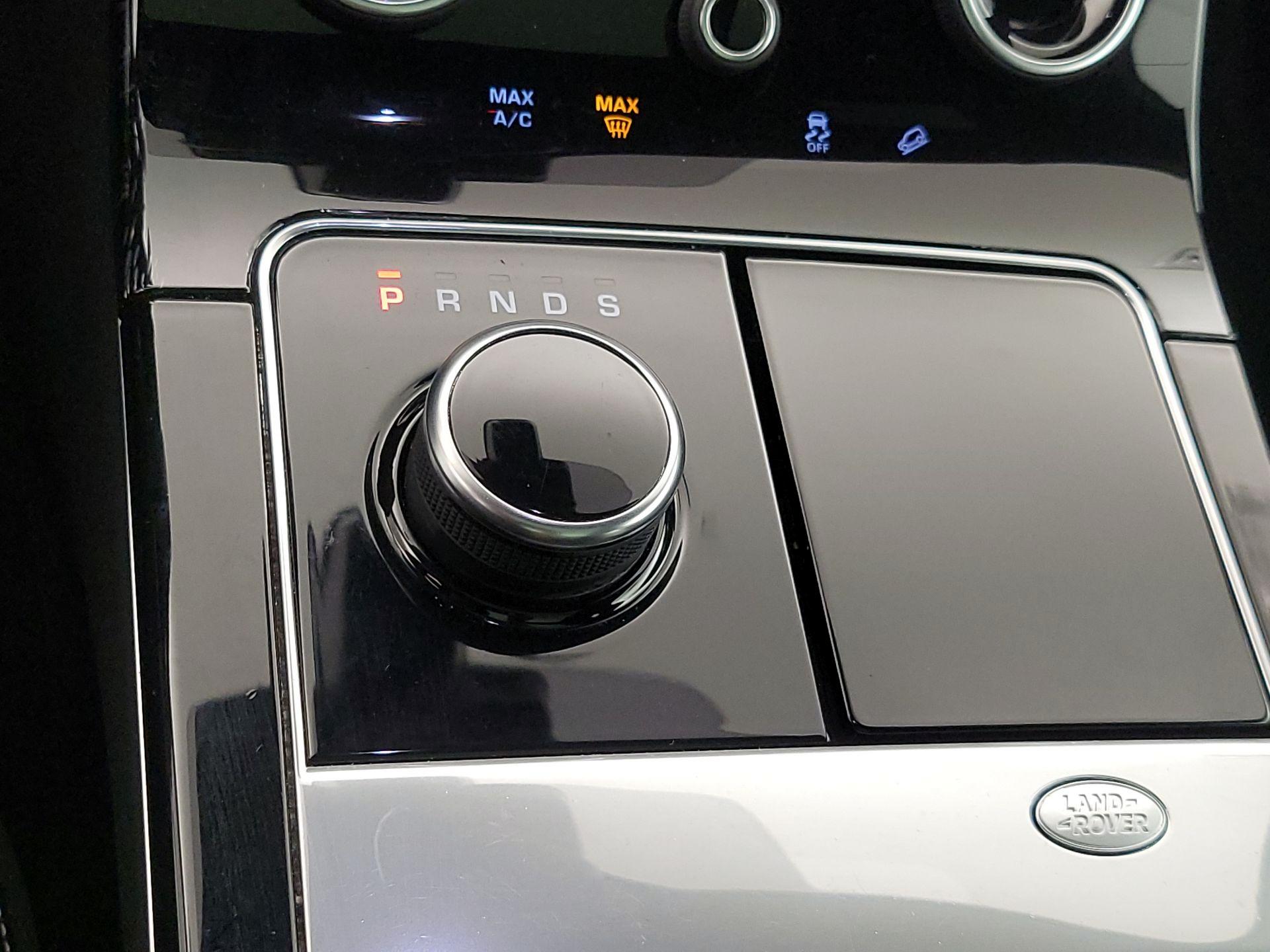 Thumbnail: 2019 Land Rover Range Rover Velar - 18