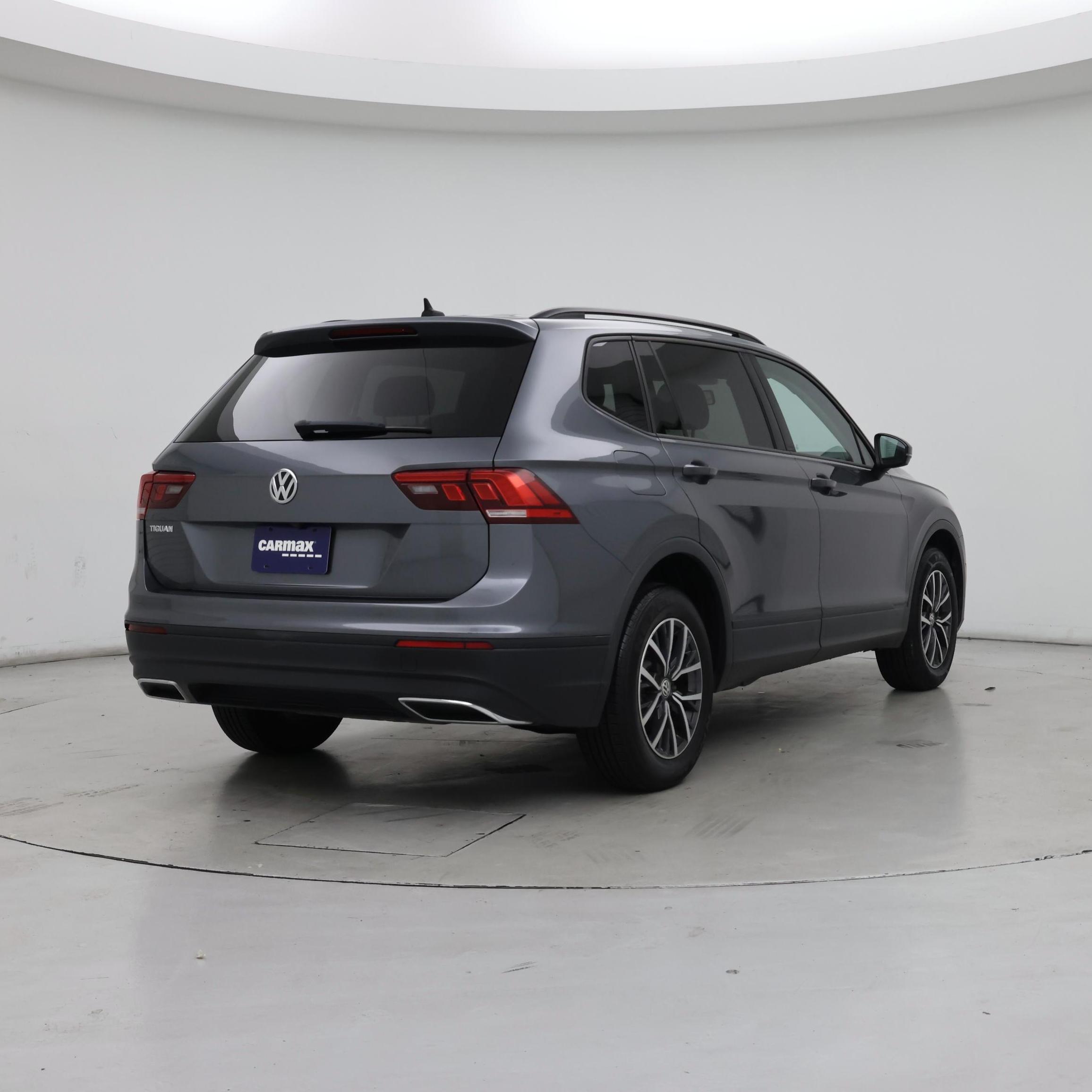 Thumbnail: 2021 Volkswagen Tiguan - 8