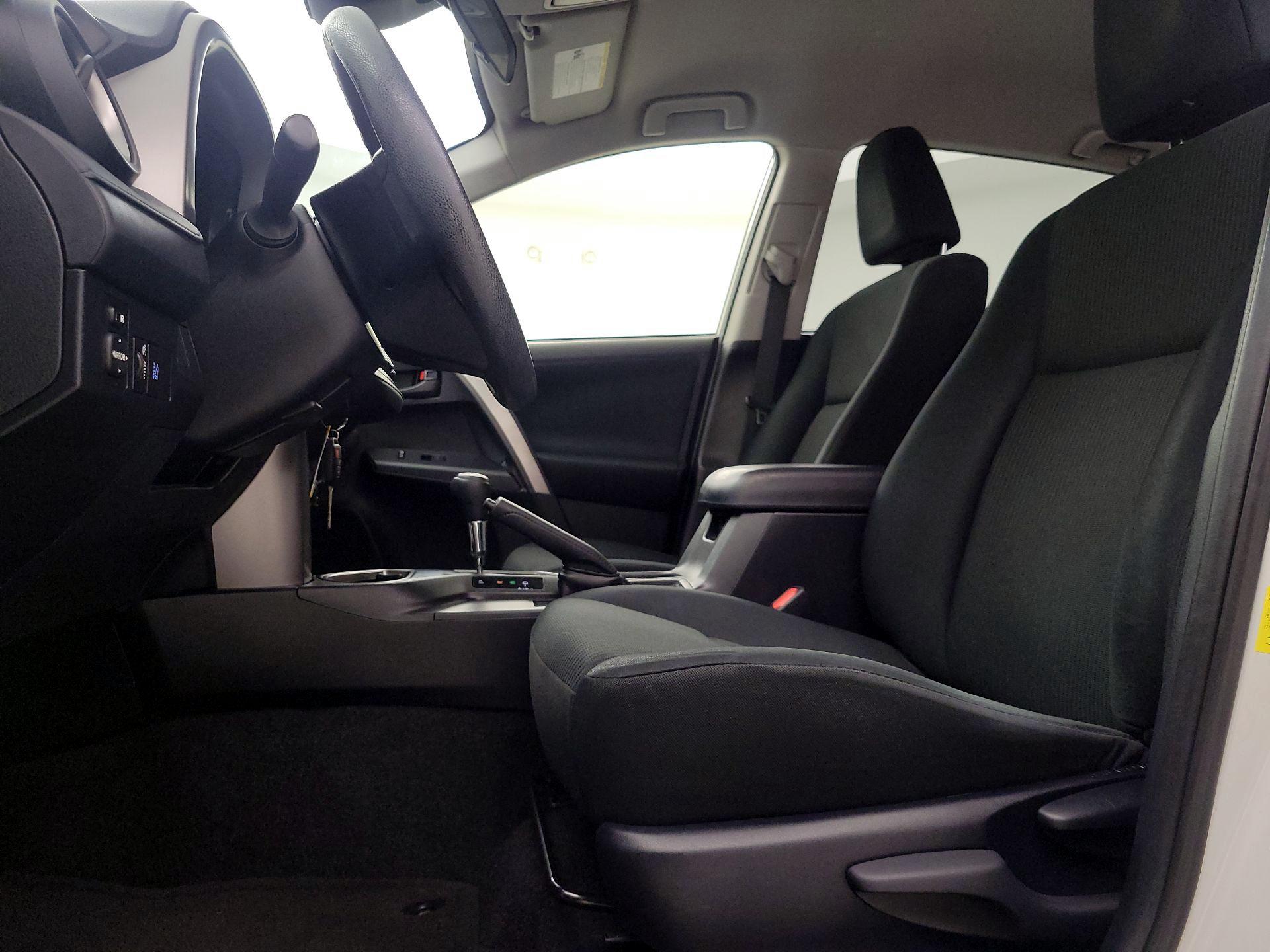 Thumbnail: 2017 Toyota RAV4 - 11