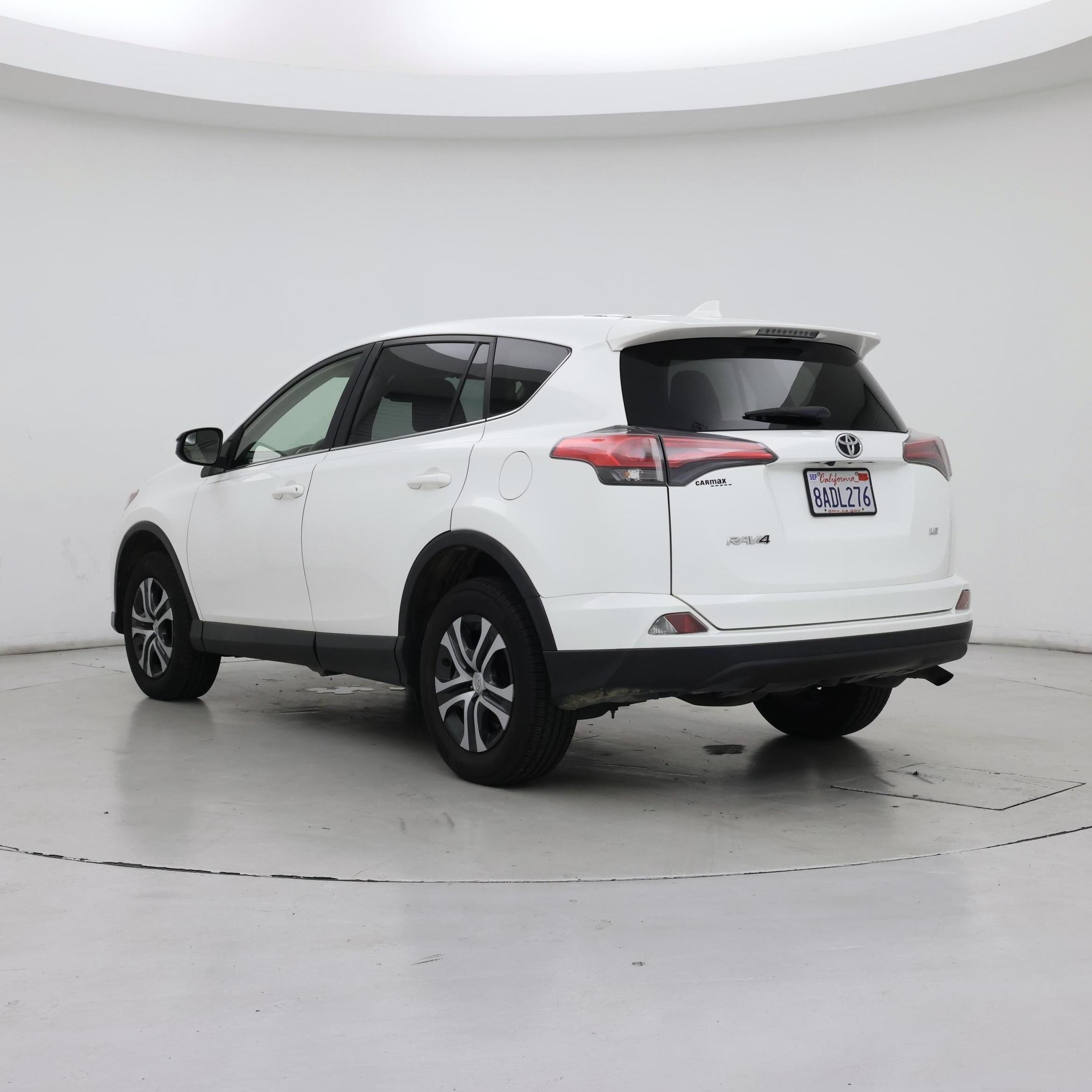 Thumbnail: 2017 Toyota RAV4 - 2