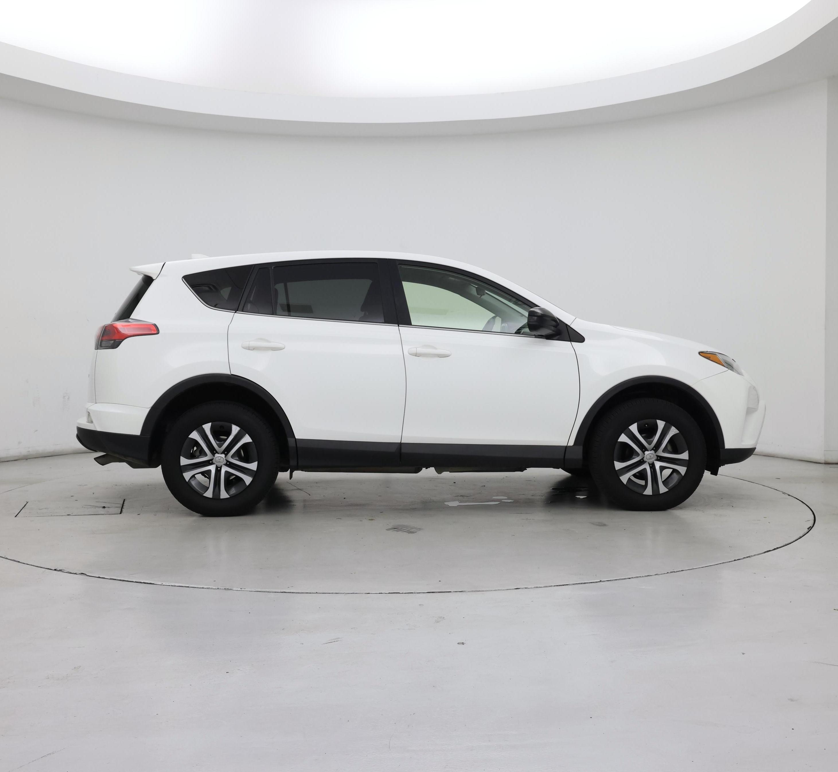 Thumbnail: 2017 Toyota RAV4 - 7