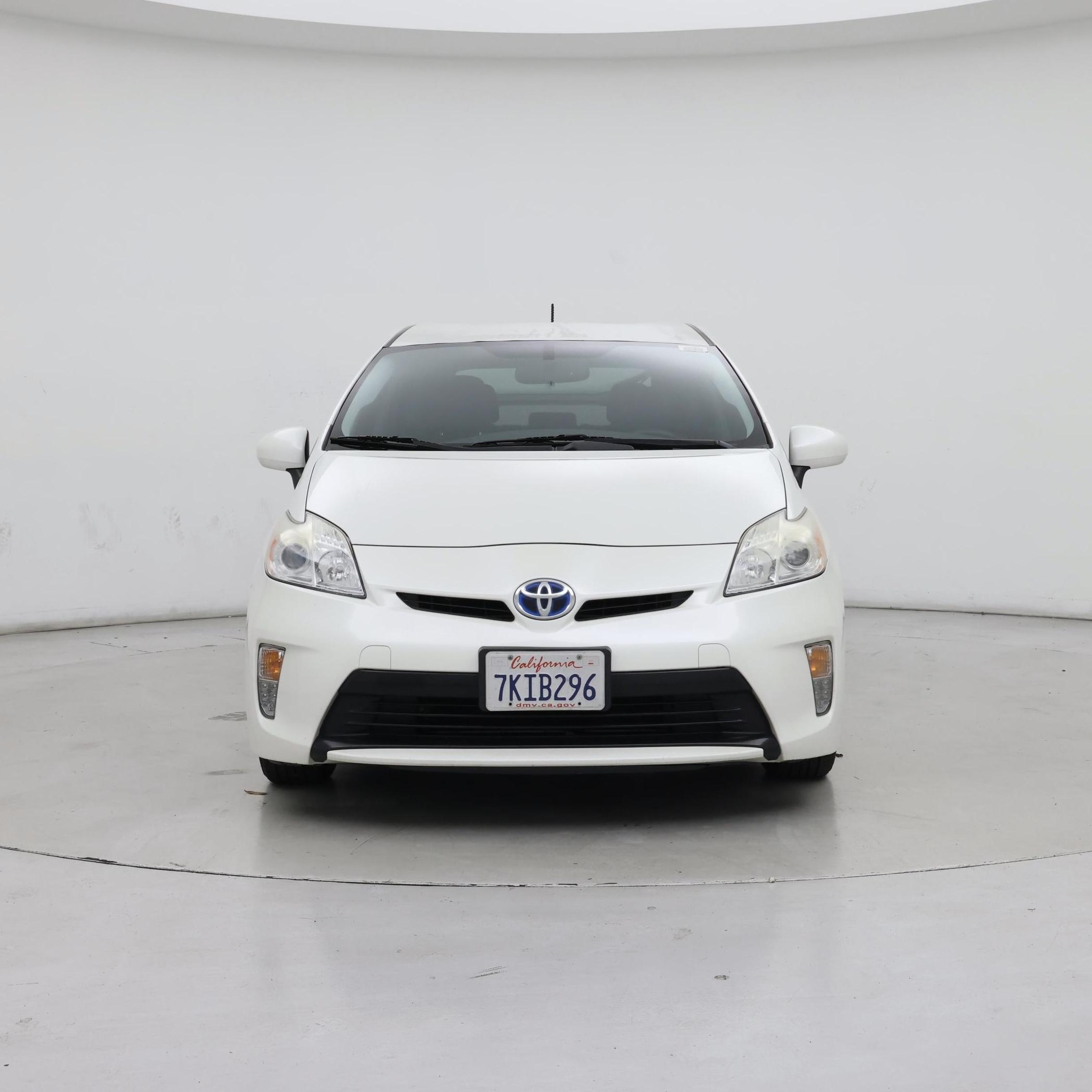 Thumbnail: 2015 Toyota Prius - 5