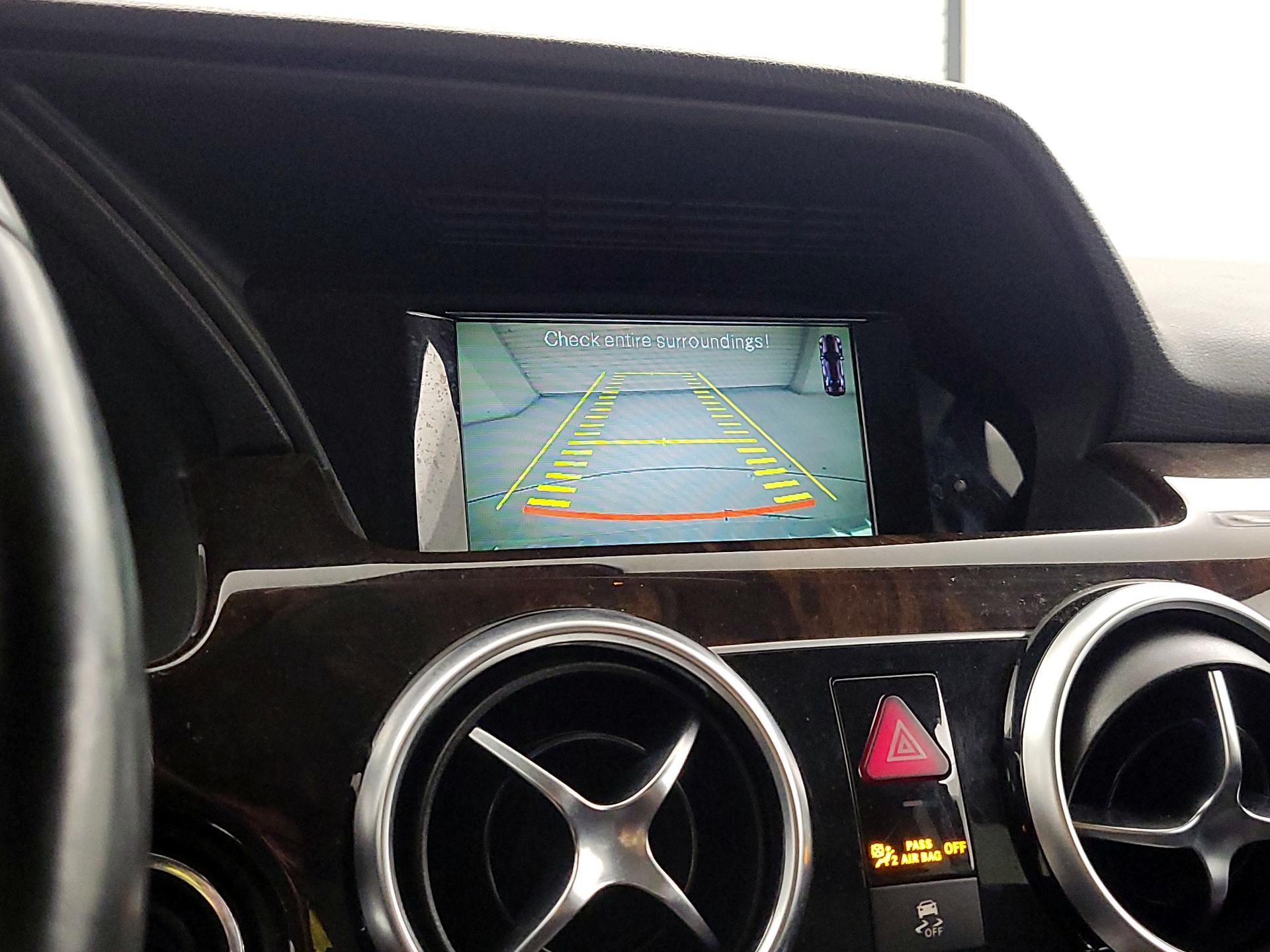 Thumbnail: 2015 Mercedes-Benz GLK - 14