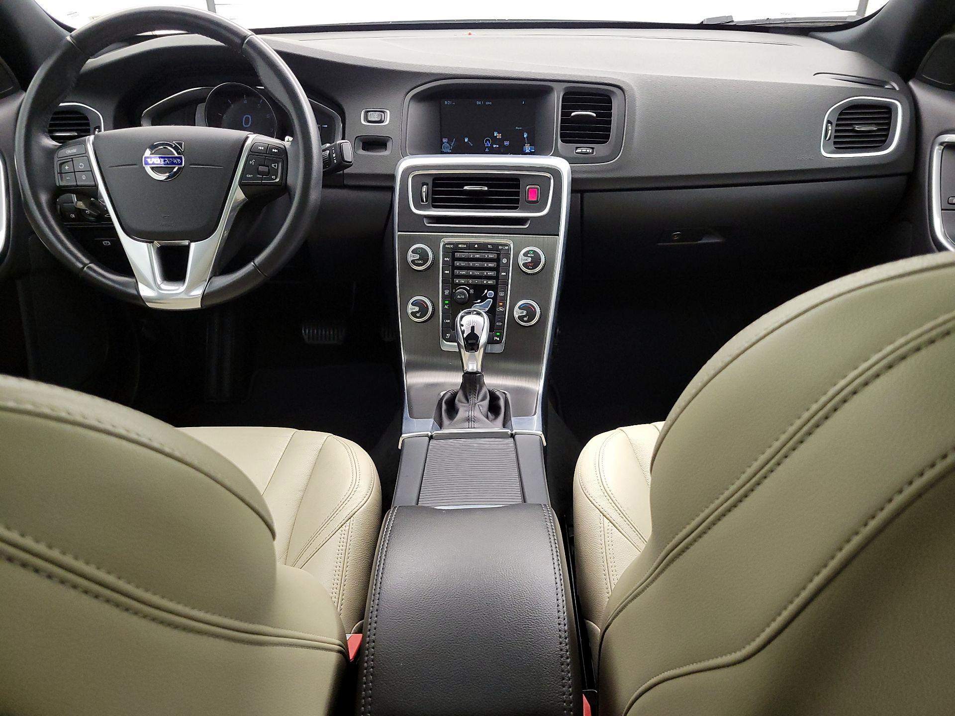 Thumbnail: 2016 Volvo S60 - 9