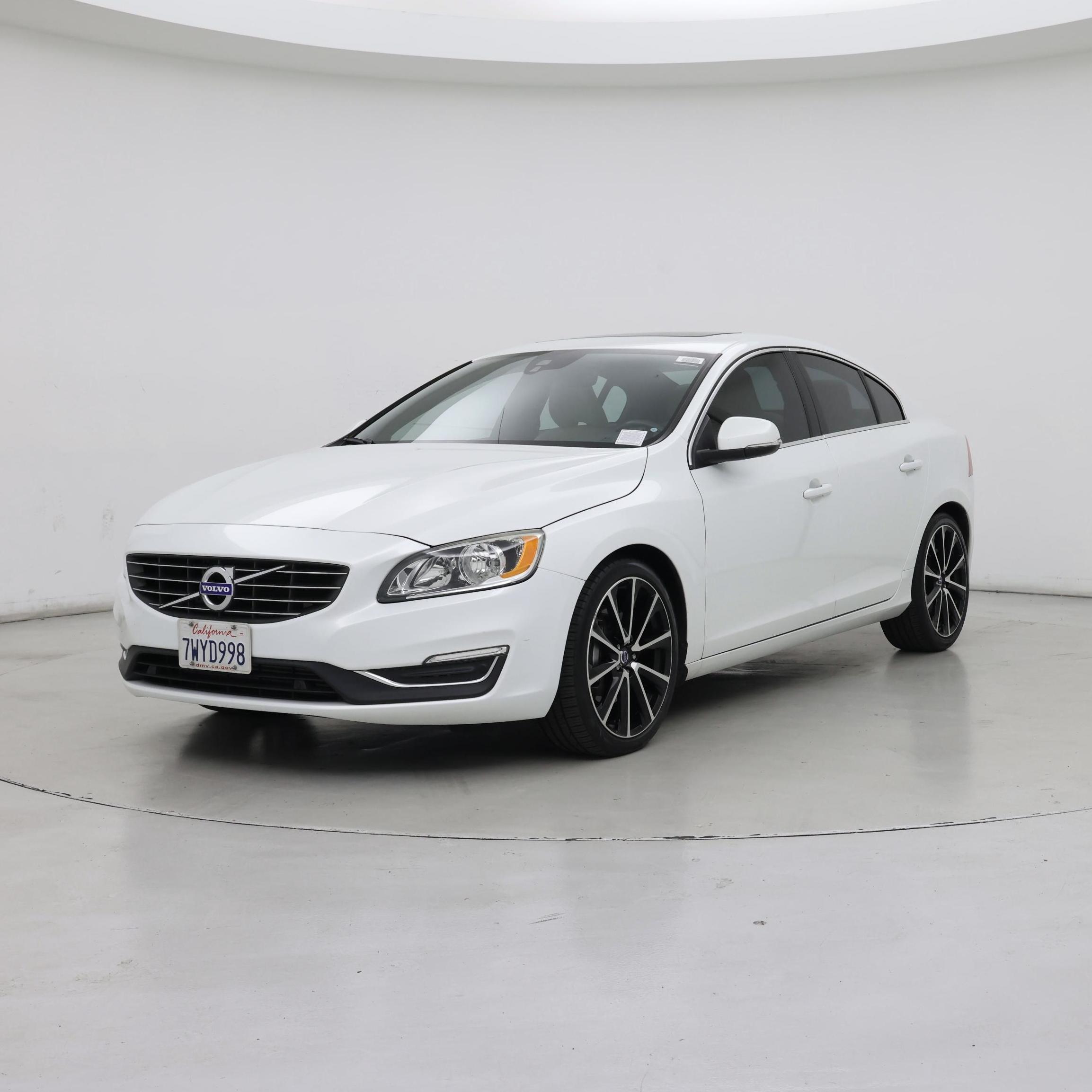 Thumbnail: 2016 Volvo S60 - 4