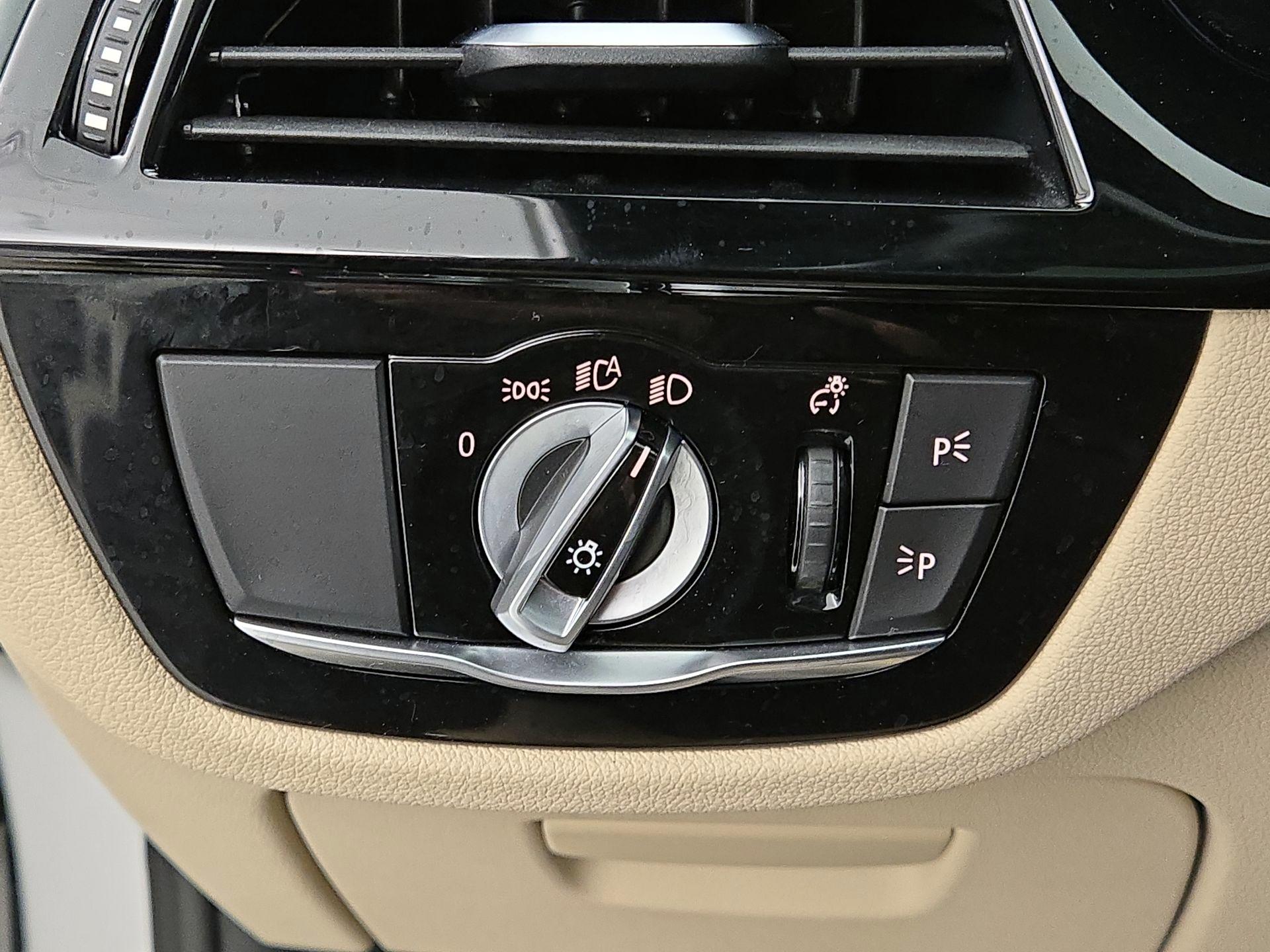 Thumbnail: 2022 BMW 5 Series - 13