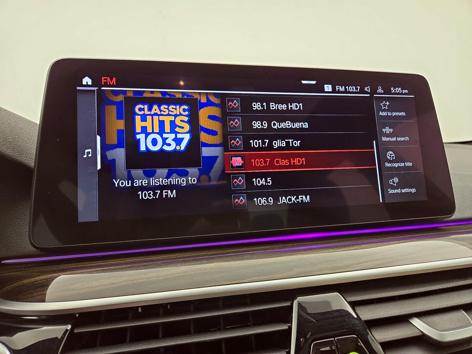 Thumbnail: 2022 BMW 5 Series - 16