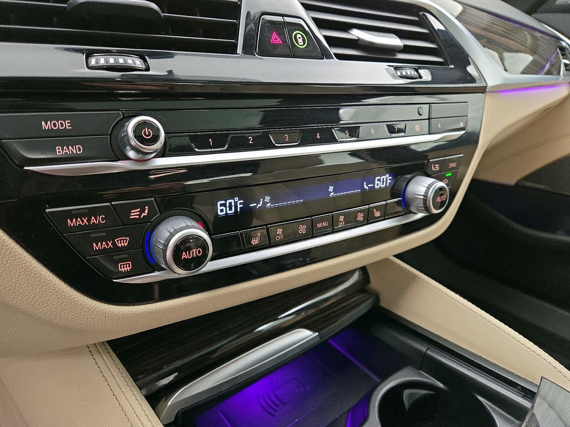 Thumbnail: 2022 BMW 5 Series - 17