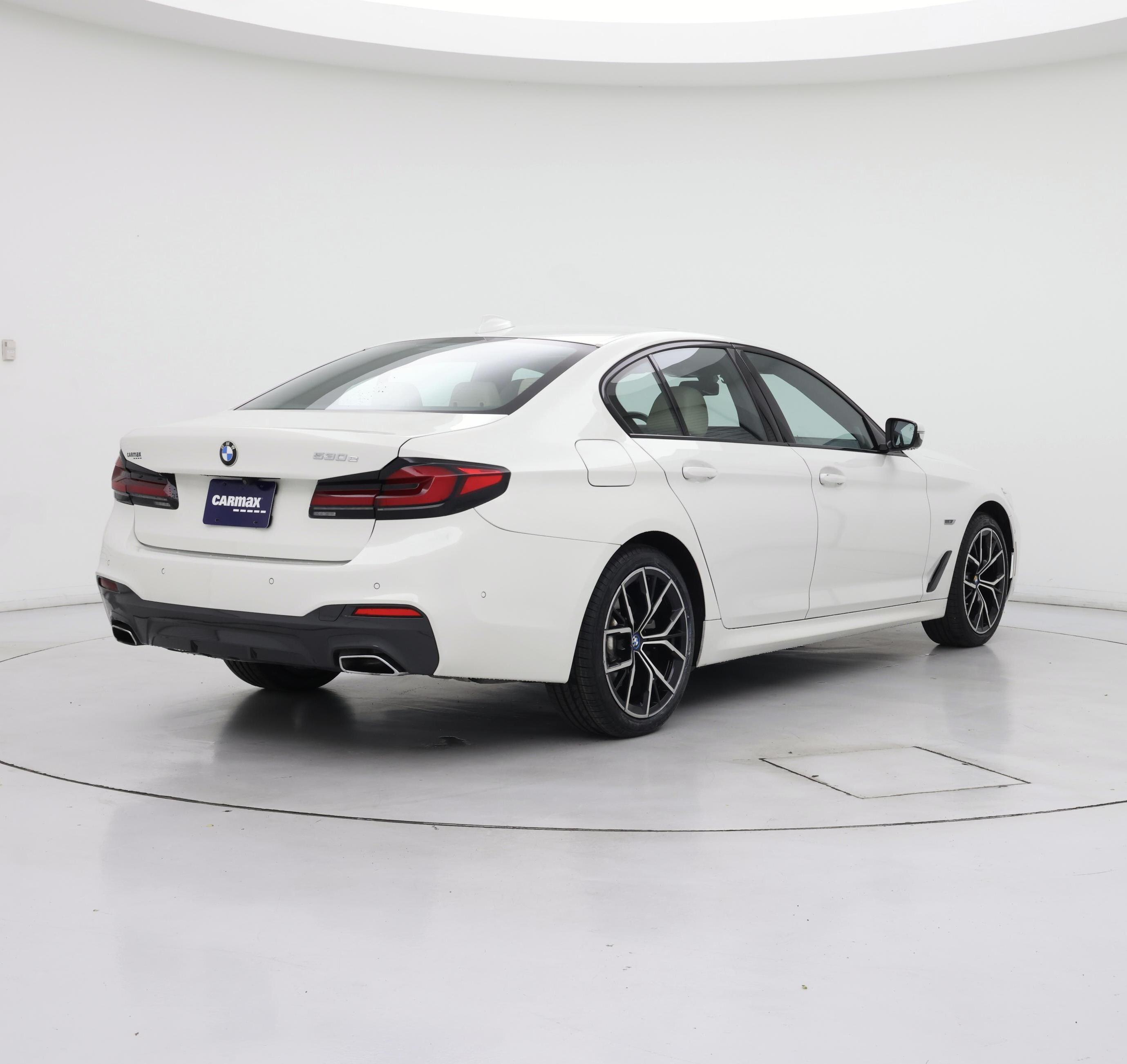 Thumbnail: 2022 BMW 5 Series - 8