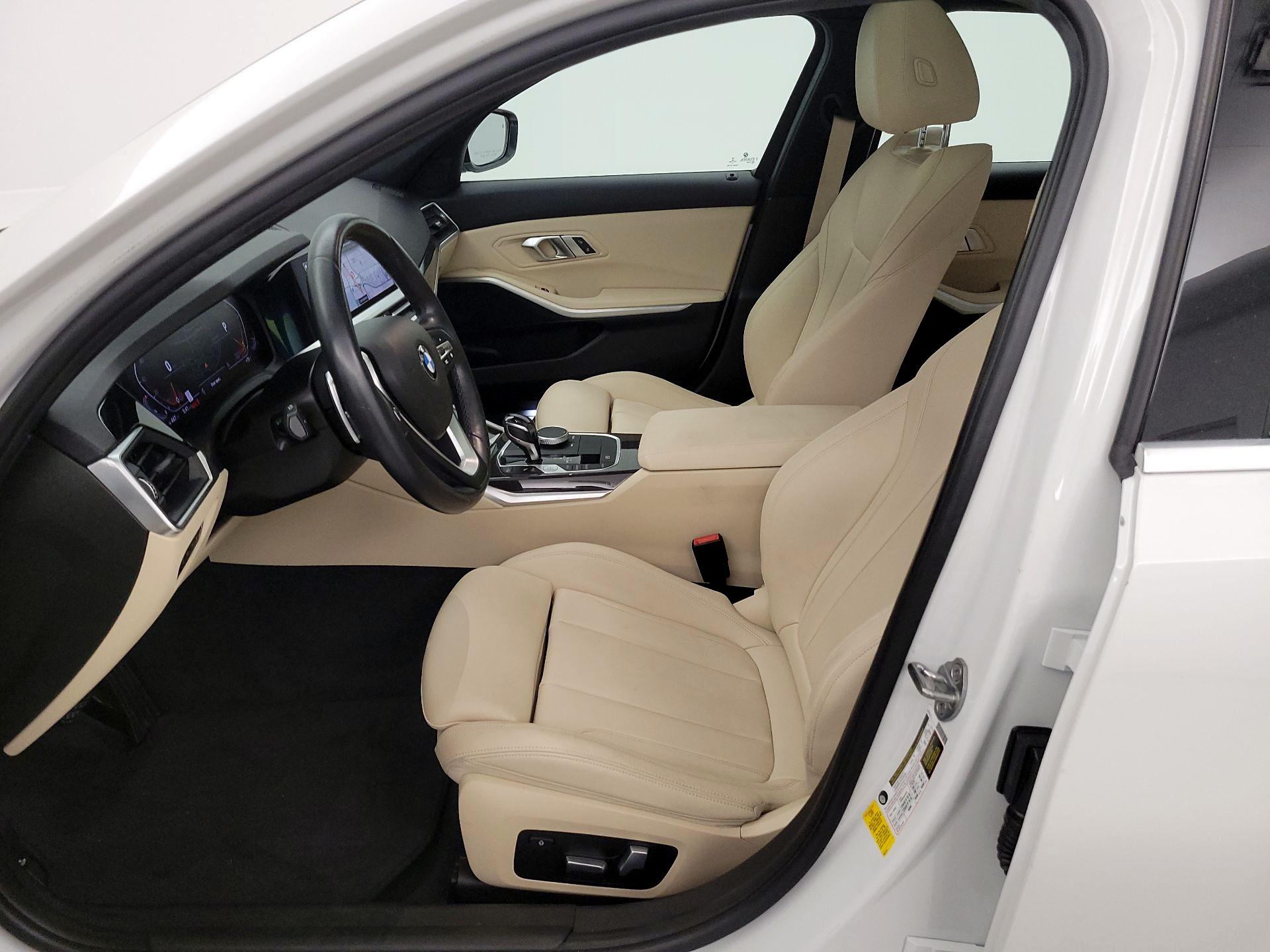 Thumbnail: 2020 BMW 3 Series - 11