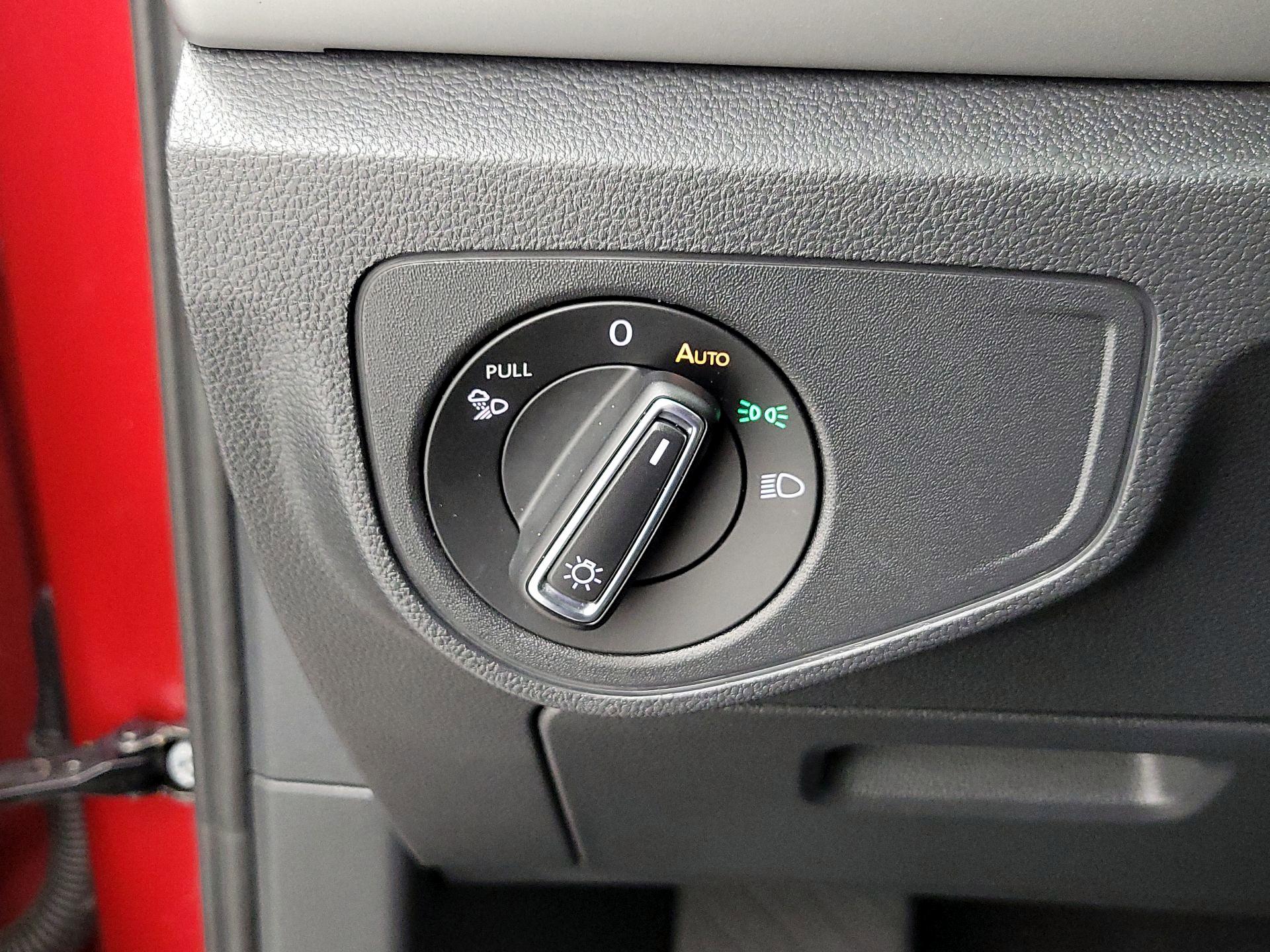 Thumbnail: 2022 Volkswagen Atlas - 13