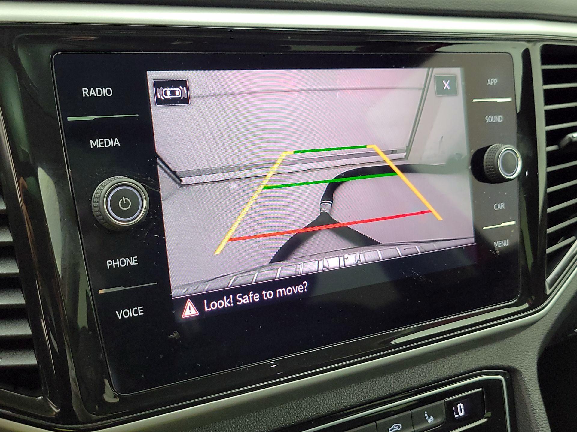 Thumbnail: 2022 Volkswagen Atlas - 14