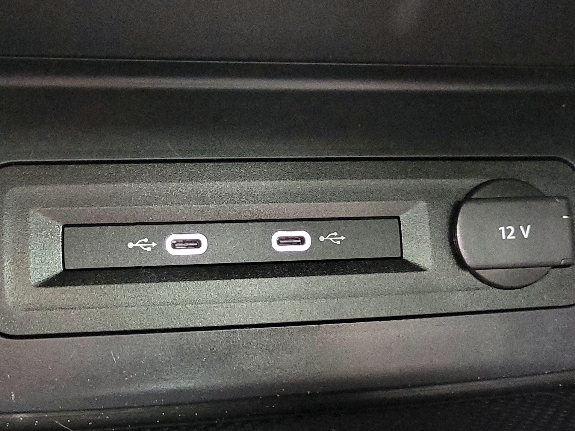 Thumbnail: 2022 Volkswagen Atlas - 18