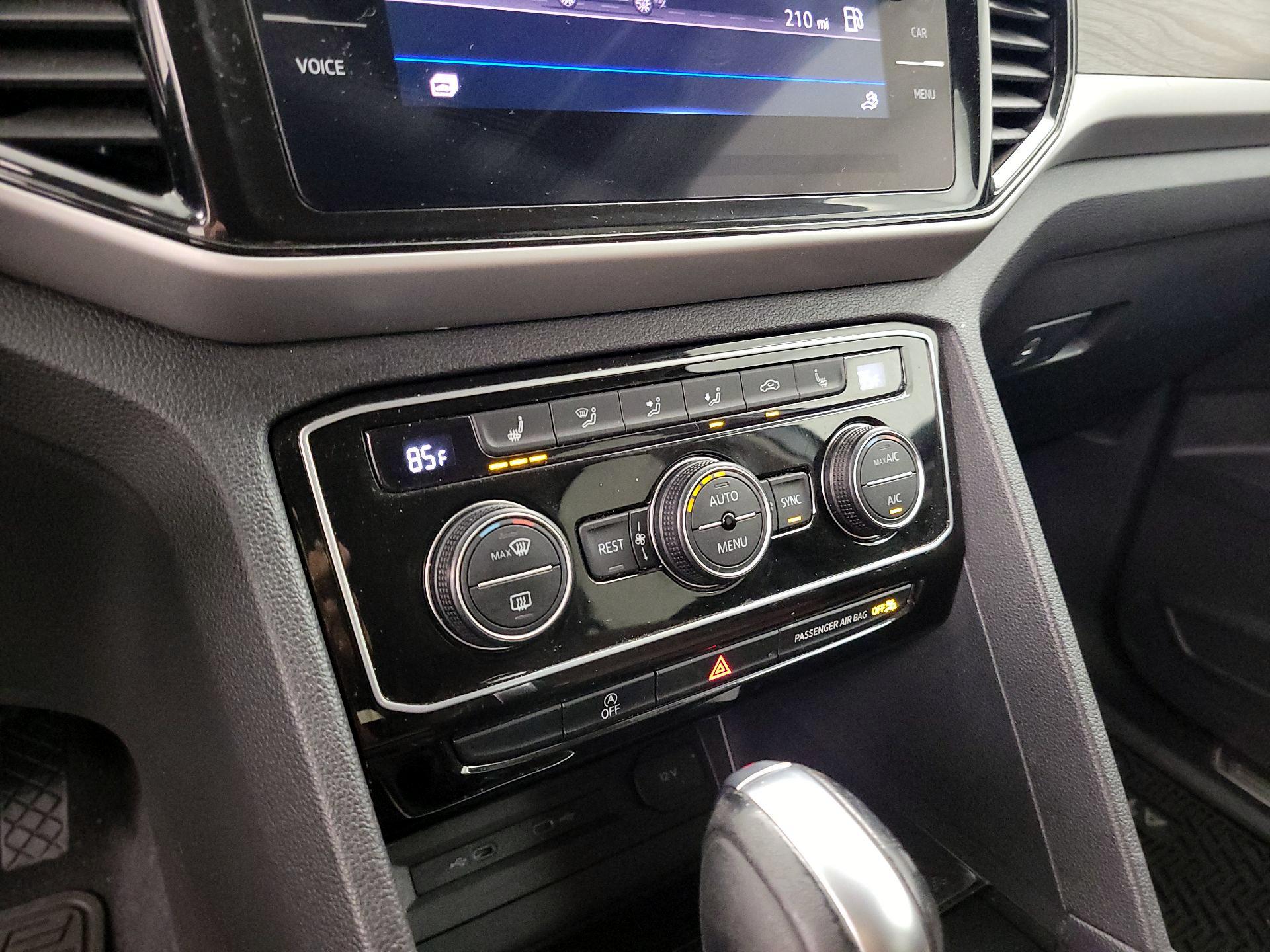 Thumbnail: 2022 Volkswagen Atlas - 16