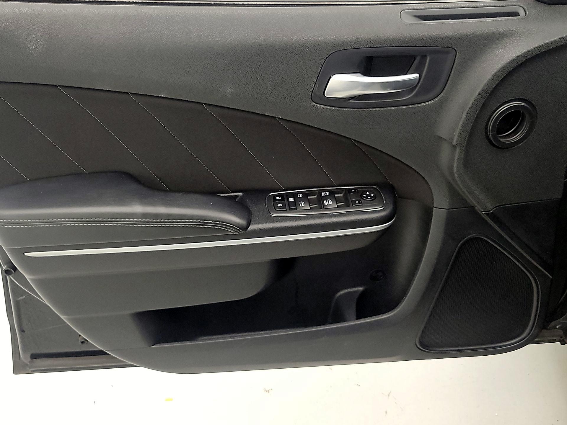 Thumbnail: 2022 Dodge Charger - 12