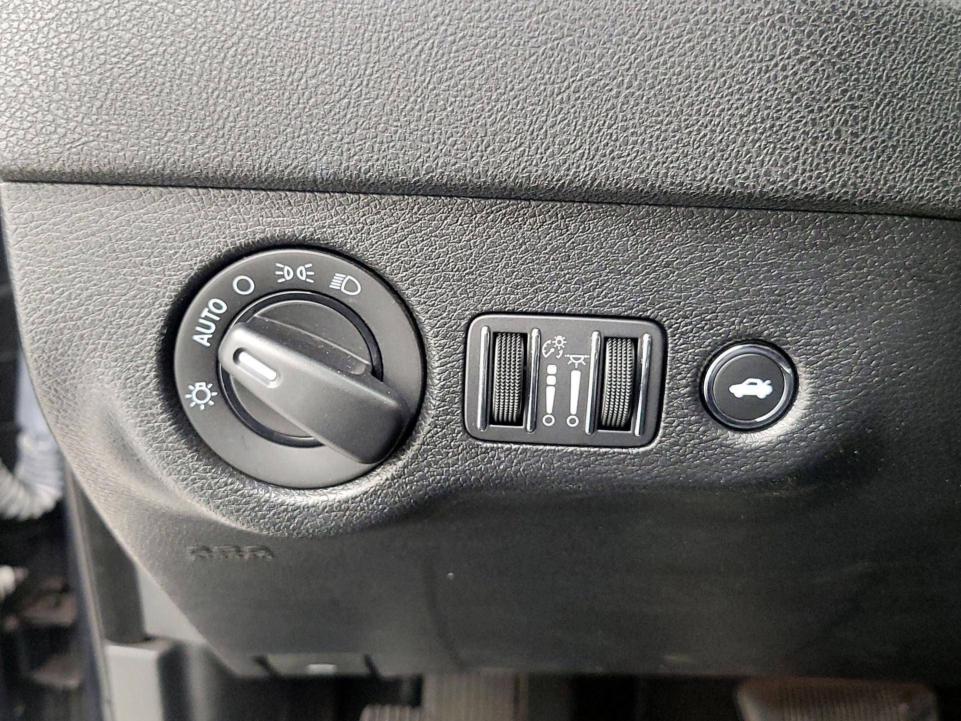 Thumbnail: 2022 Dodge Charger - 13