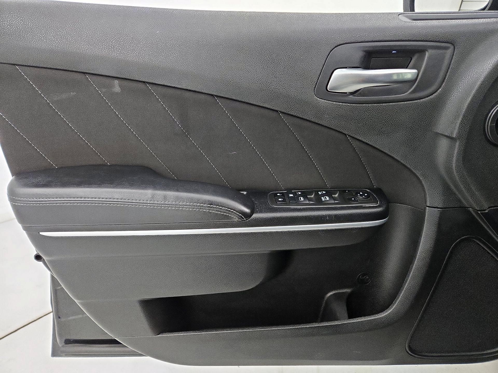 Thumbnail: 2022 Dodge Charger - 12