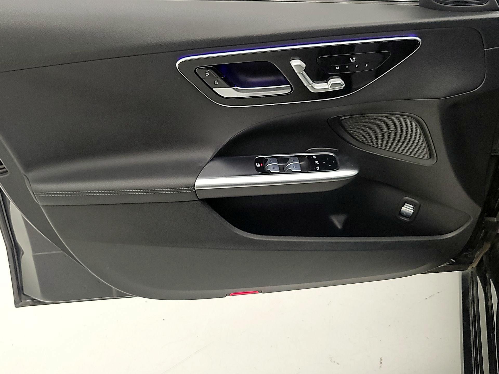 Thumbnail: 2022 Mercedes-Benz C-Class - 12