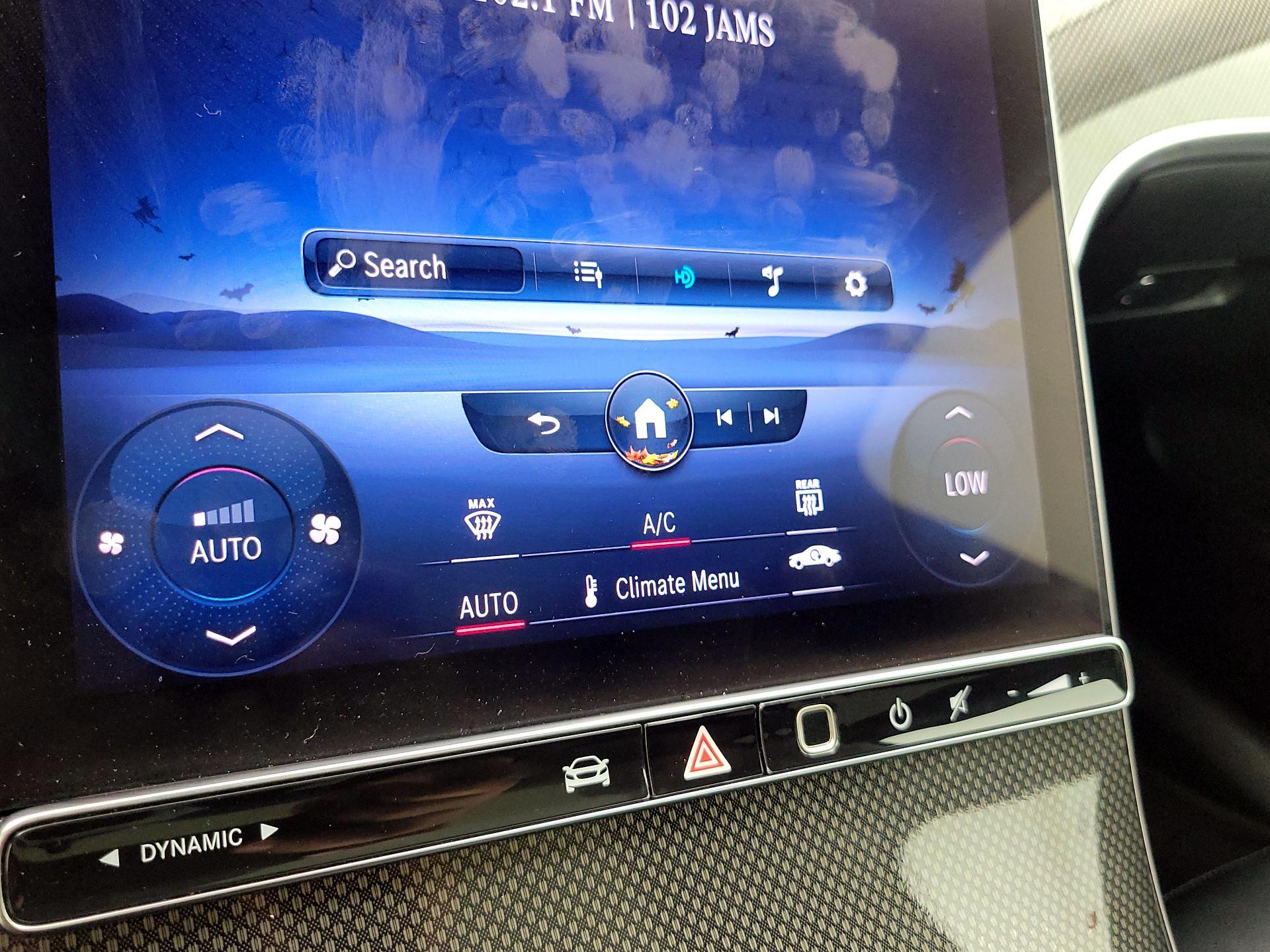 Thumbnail: 2022 Mercedes-Benz C-Class - 16