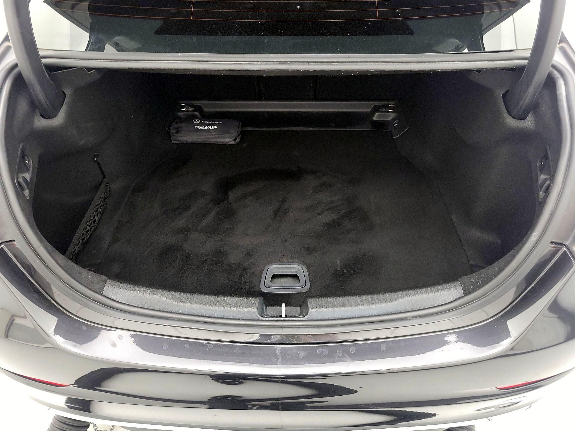 Thumbnail: 2022 Mercedes-Benz C-Class - 20