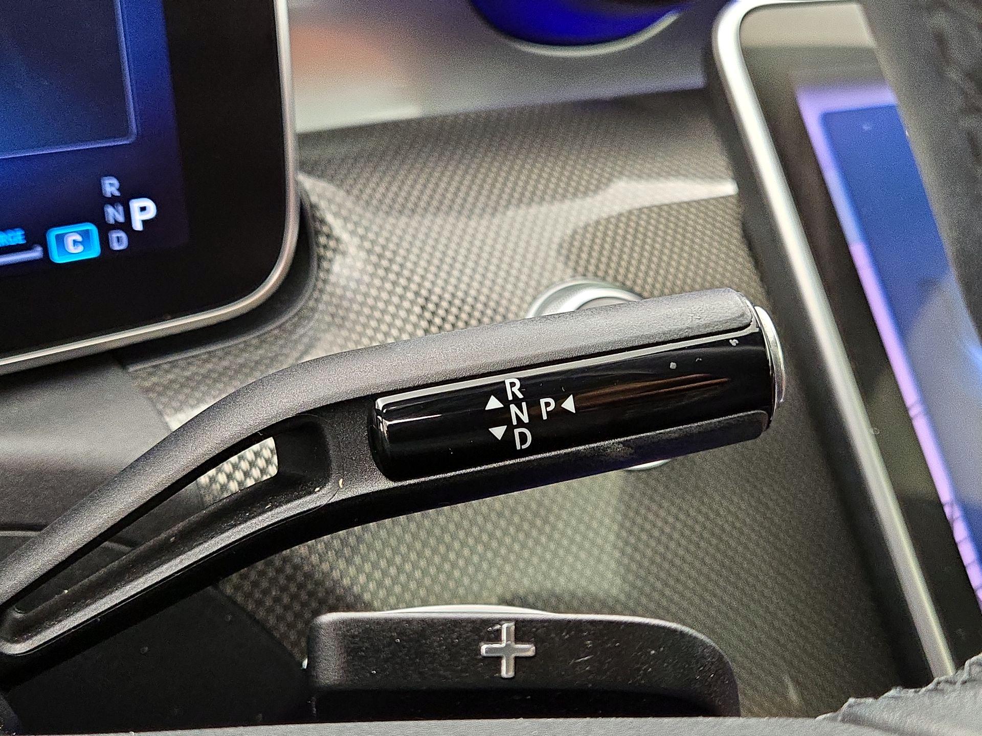 Thumbnail: 2022 Mercedes-Benz C-Class - 18