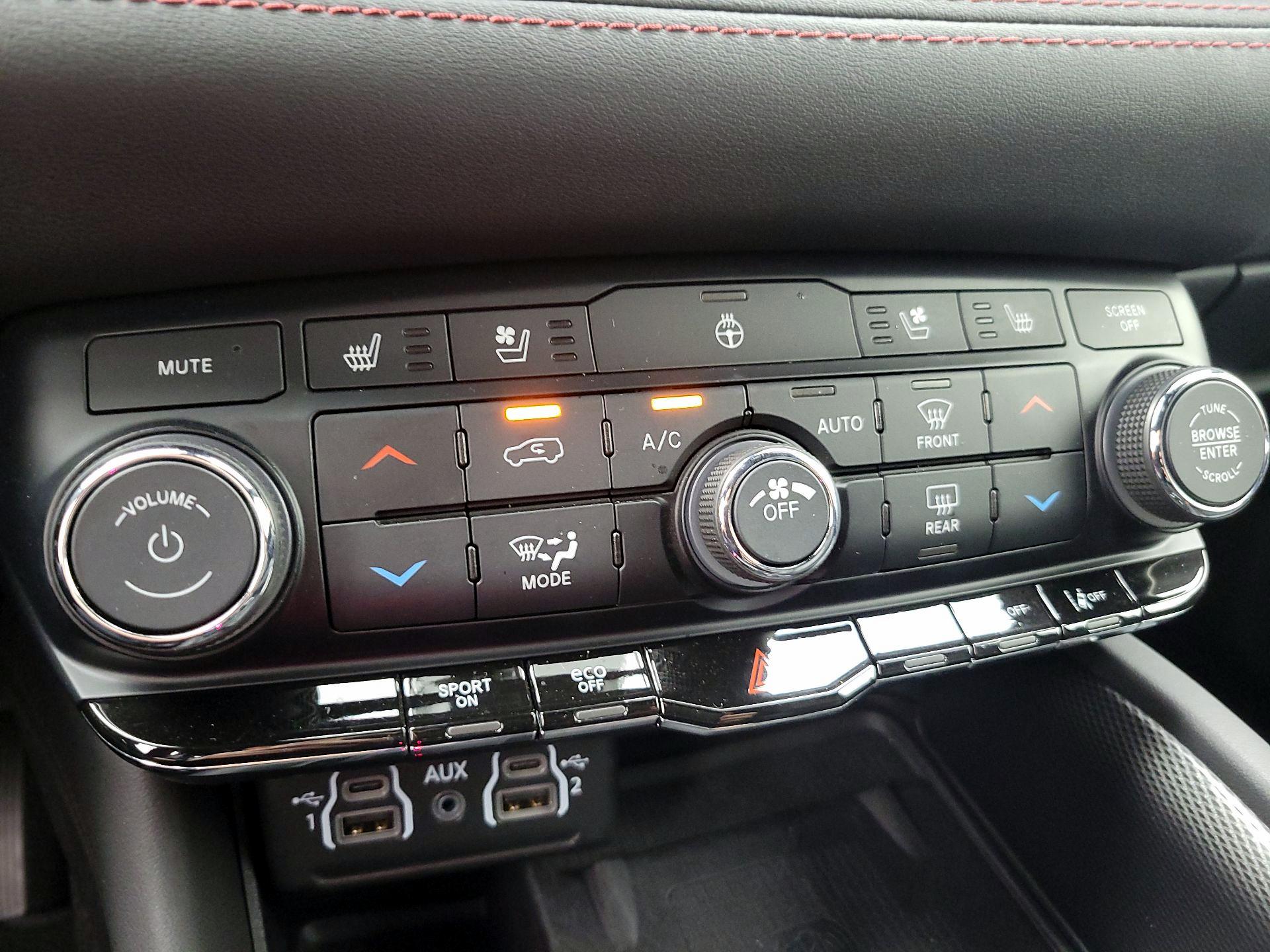 Thumbnail: 2022 Dodge Durango - 17