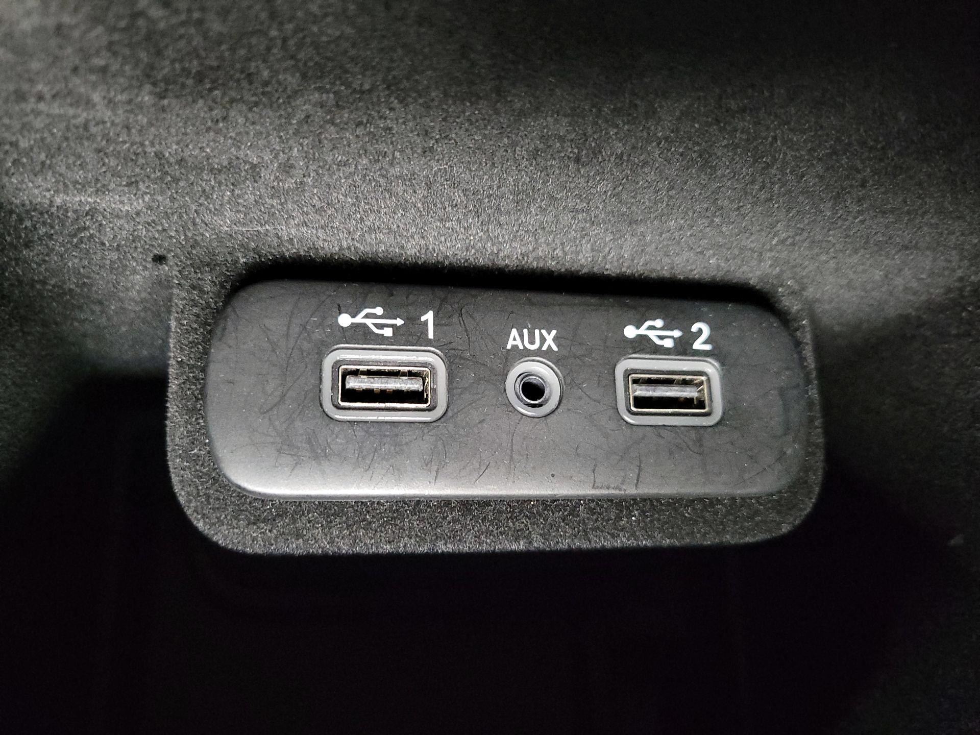 Thumbnail: 2022 Dodge Charger - 18