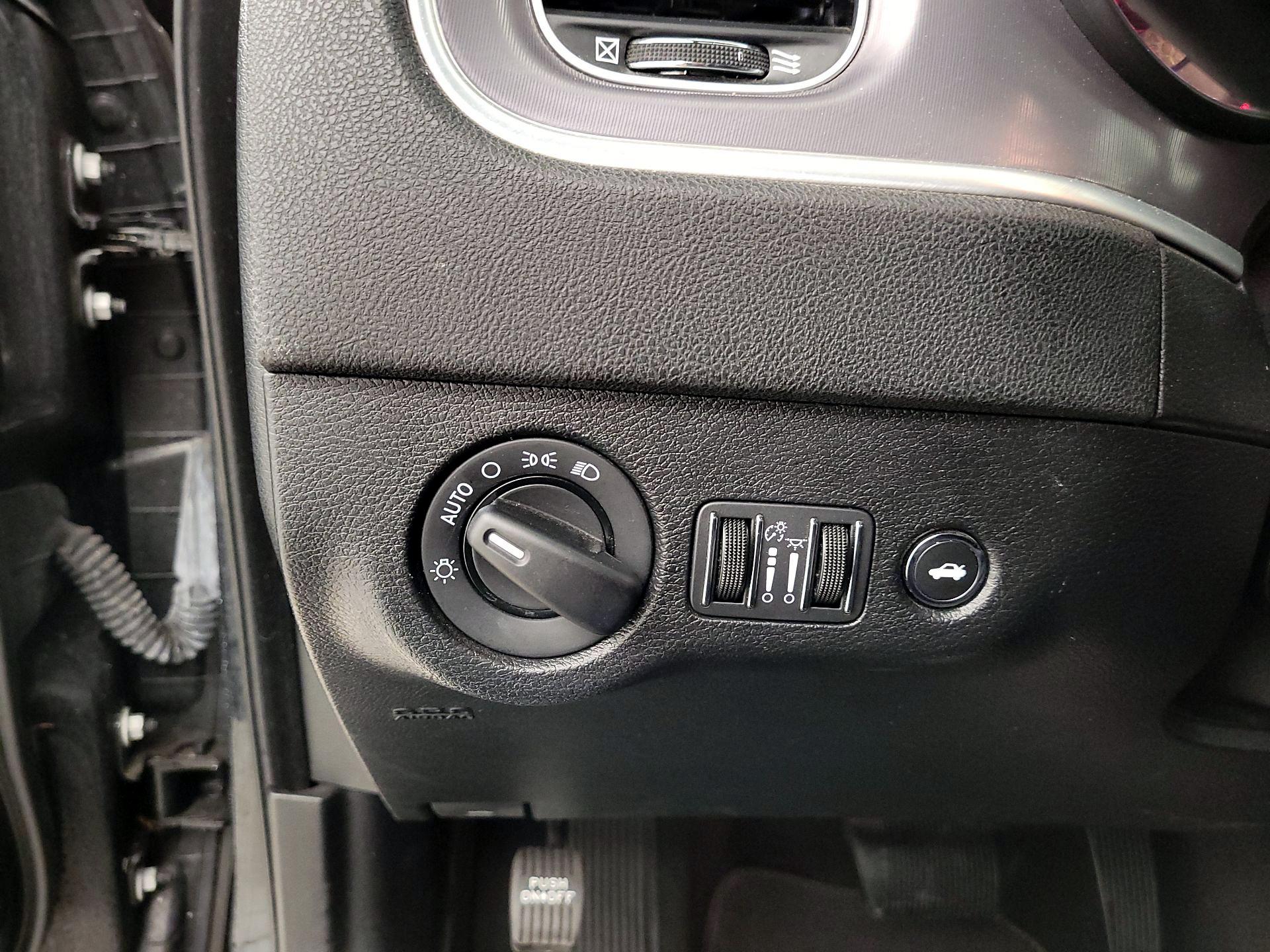 Thumbnail: 2022 Dodge Charger - 13