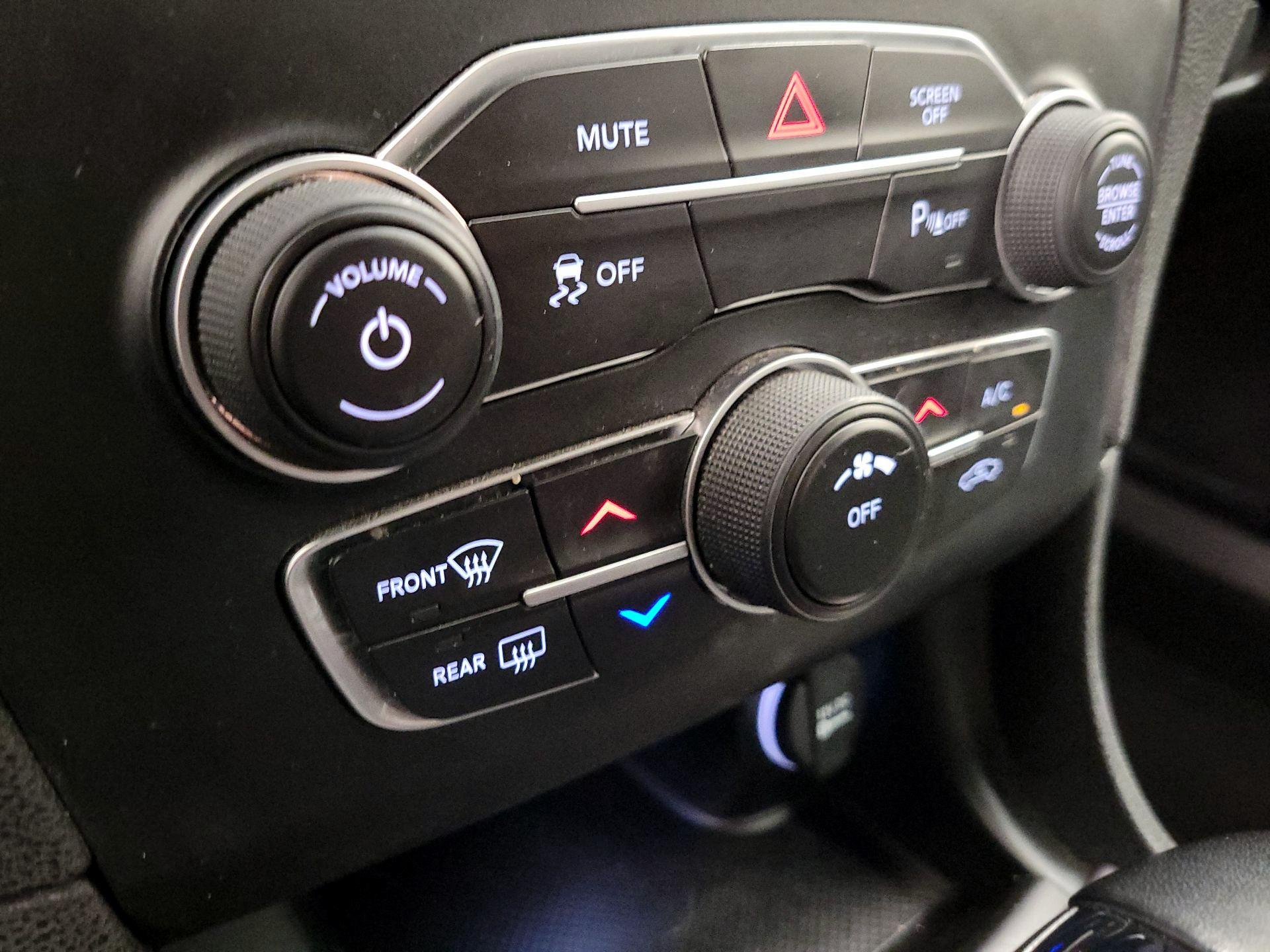 Thumbnail: 2022 Dodge Charger - 16