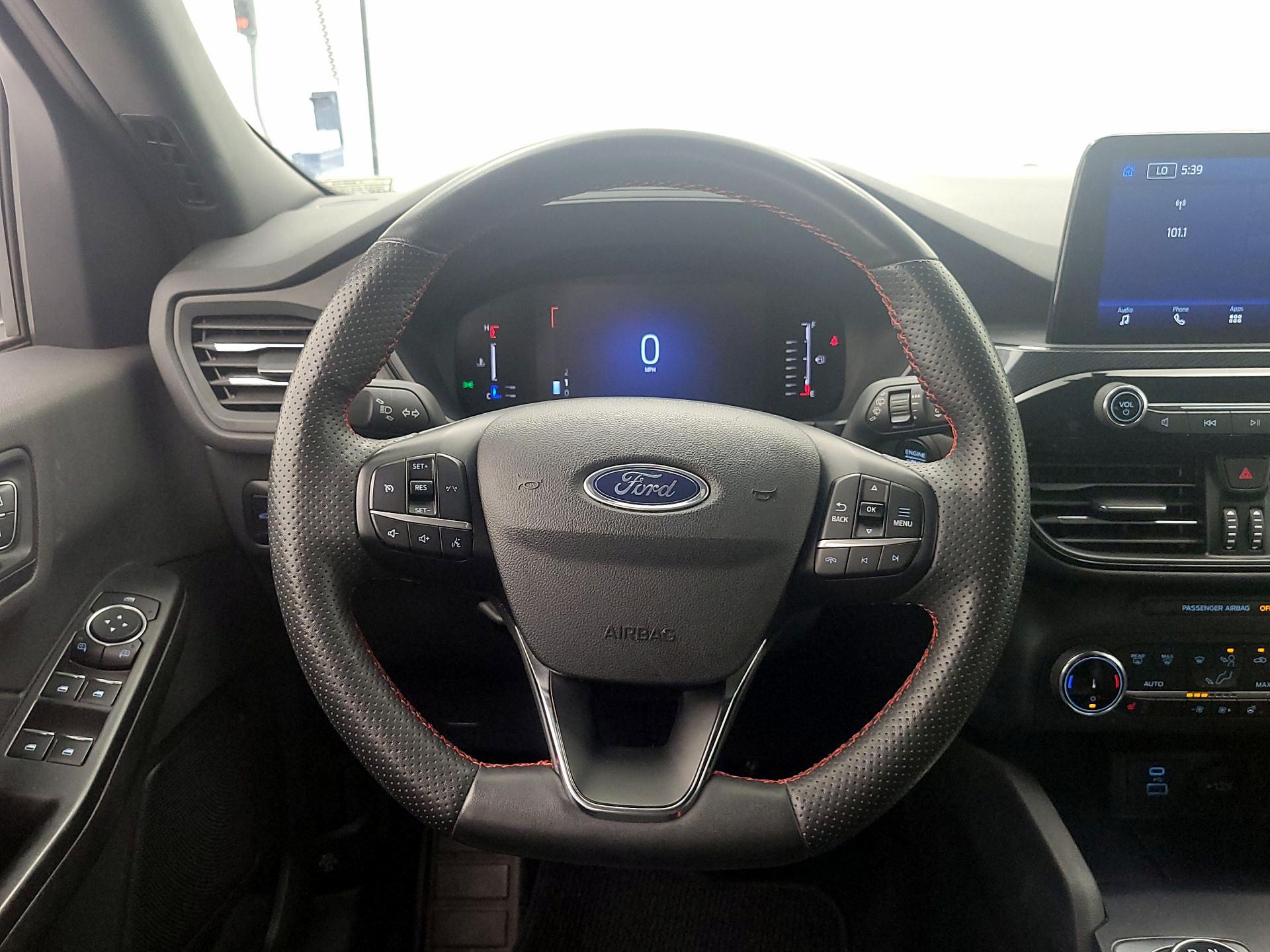 Thumbnail: 2023 Ford Escape - 10