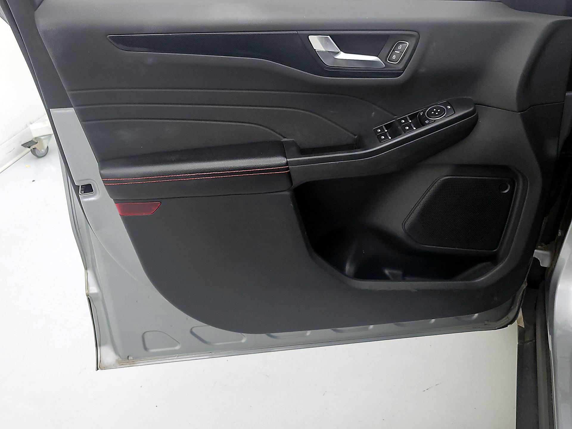 Thumbnail: 2023 Ford Escape - 12