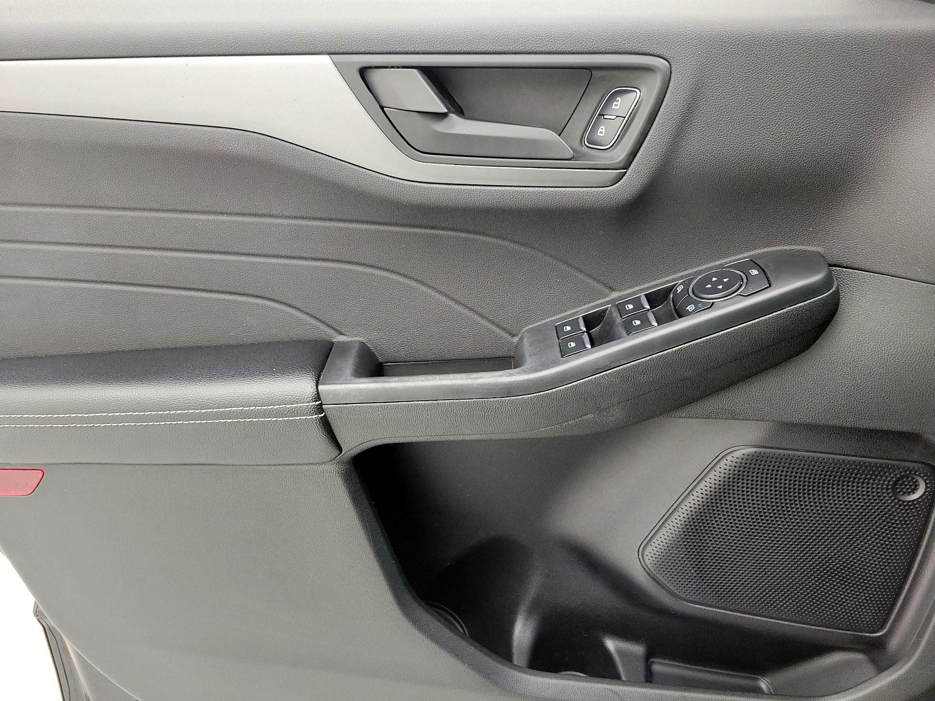 Thumbnail: 2023 Ford Escape - 12