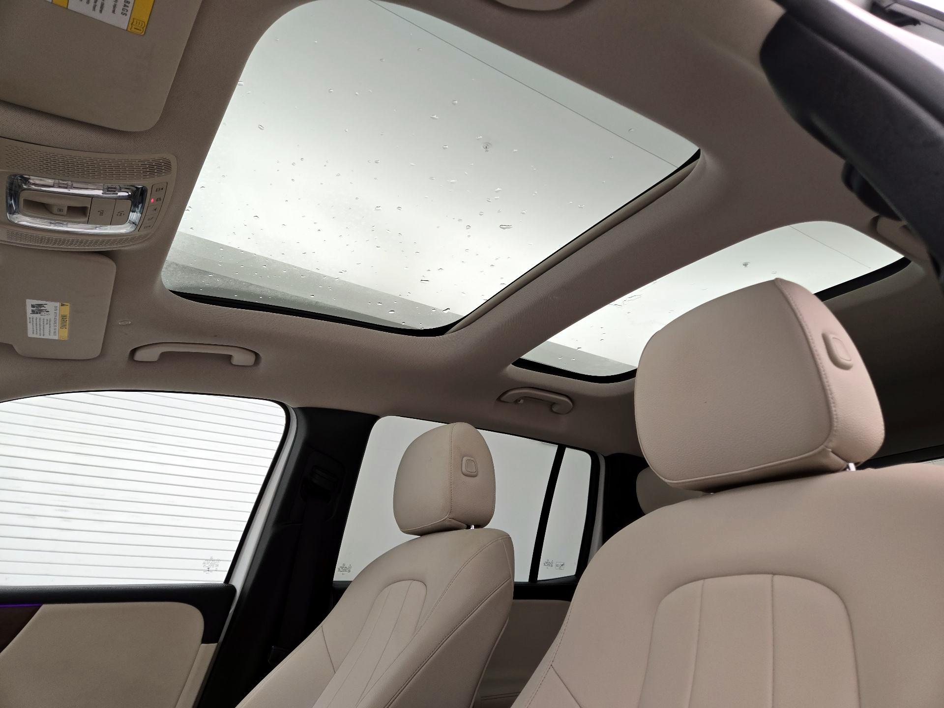 Thumbnail: 2022 Mercedes-Benz GLB - 19