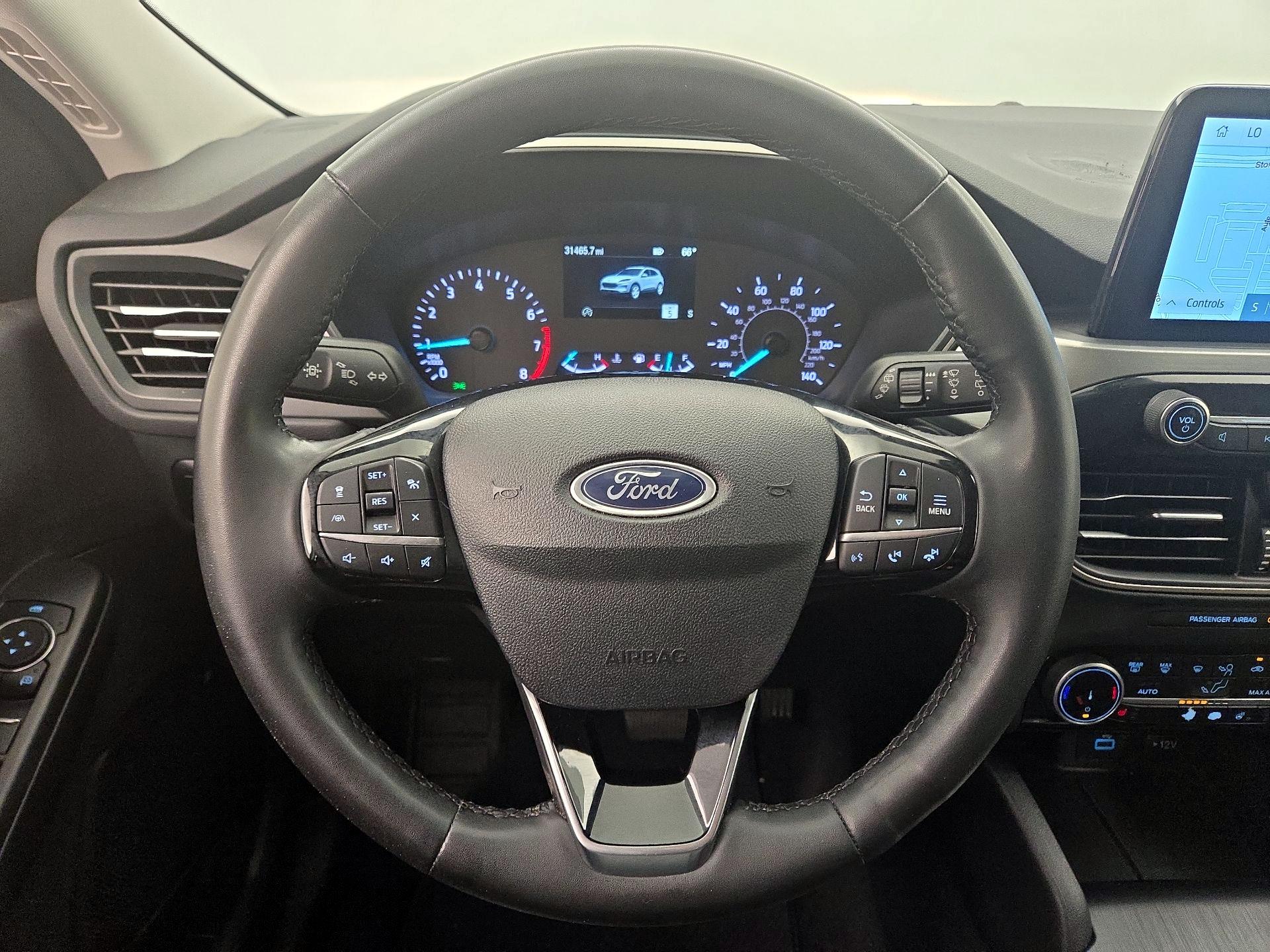 Thumbnail: 2022 Ford Escape - 10