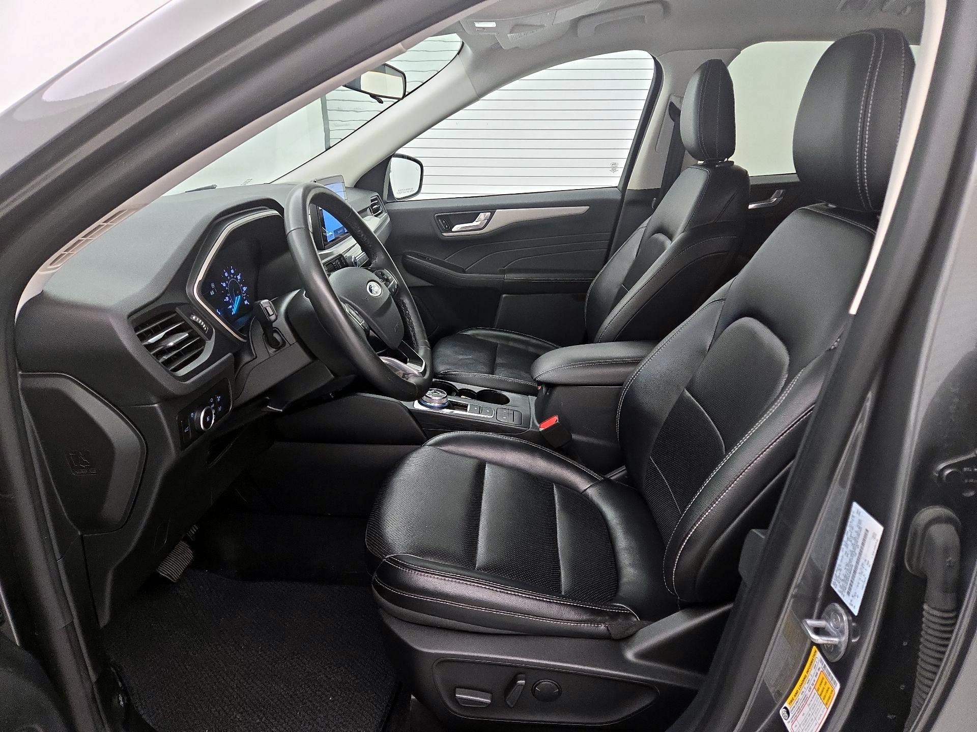 Thumbnail: 2022 Ford Escape - 11