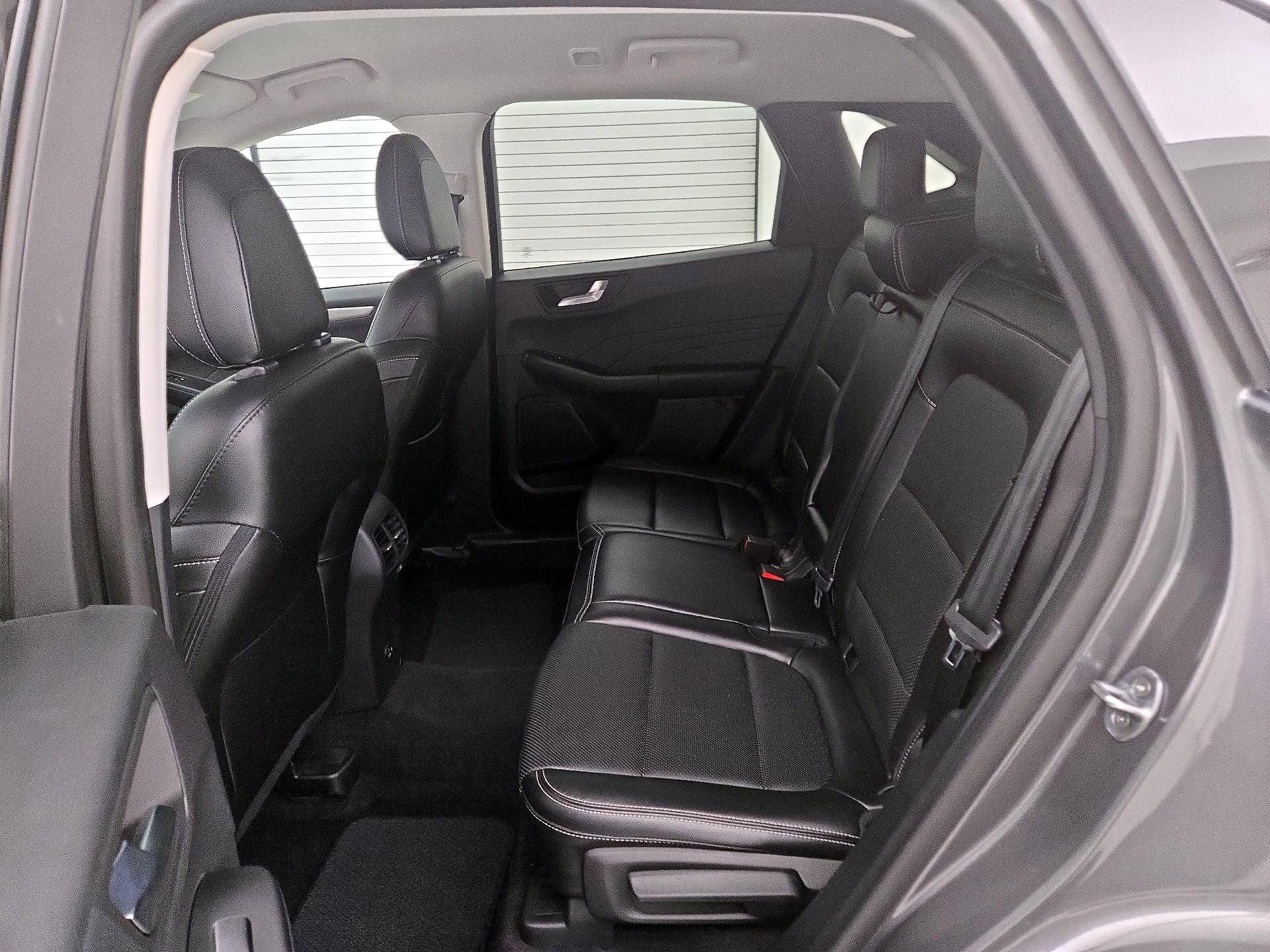 Thumbnail: 2022 Ford Escape - 20