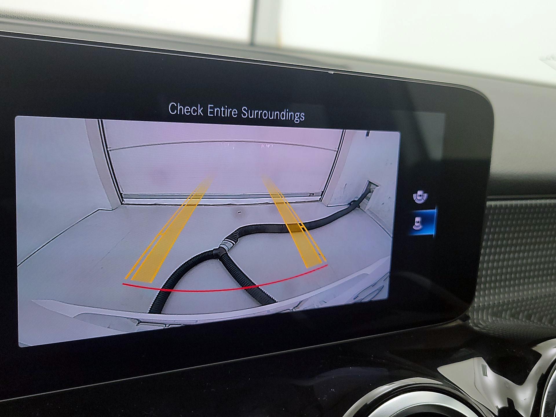 Thumbnail: 2022 Mercedes-Benz GLB - 14