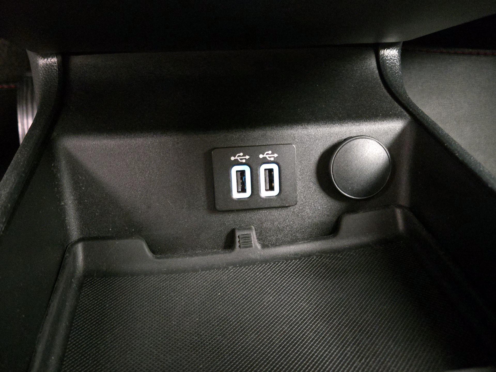 Thumbnail: 2020 Ford Fusion - 18