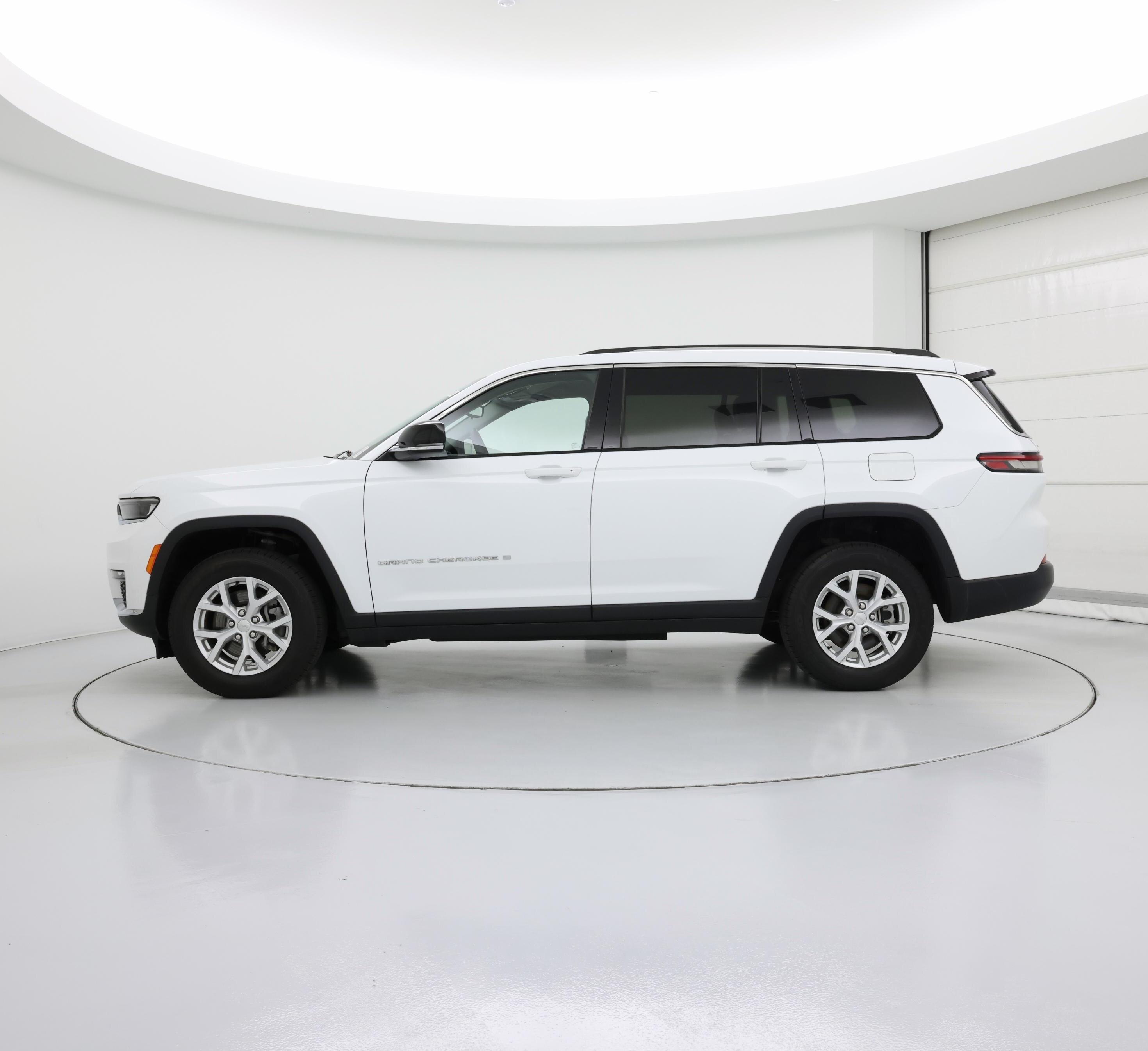 Thumbnail: 2023 Jeep Grand Cherokee L - 3