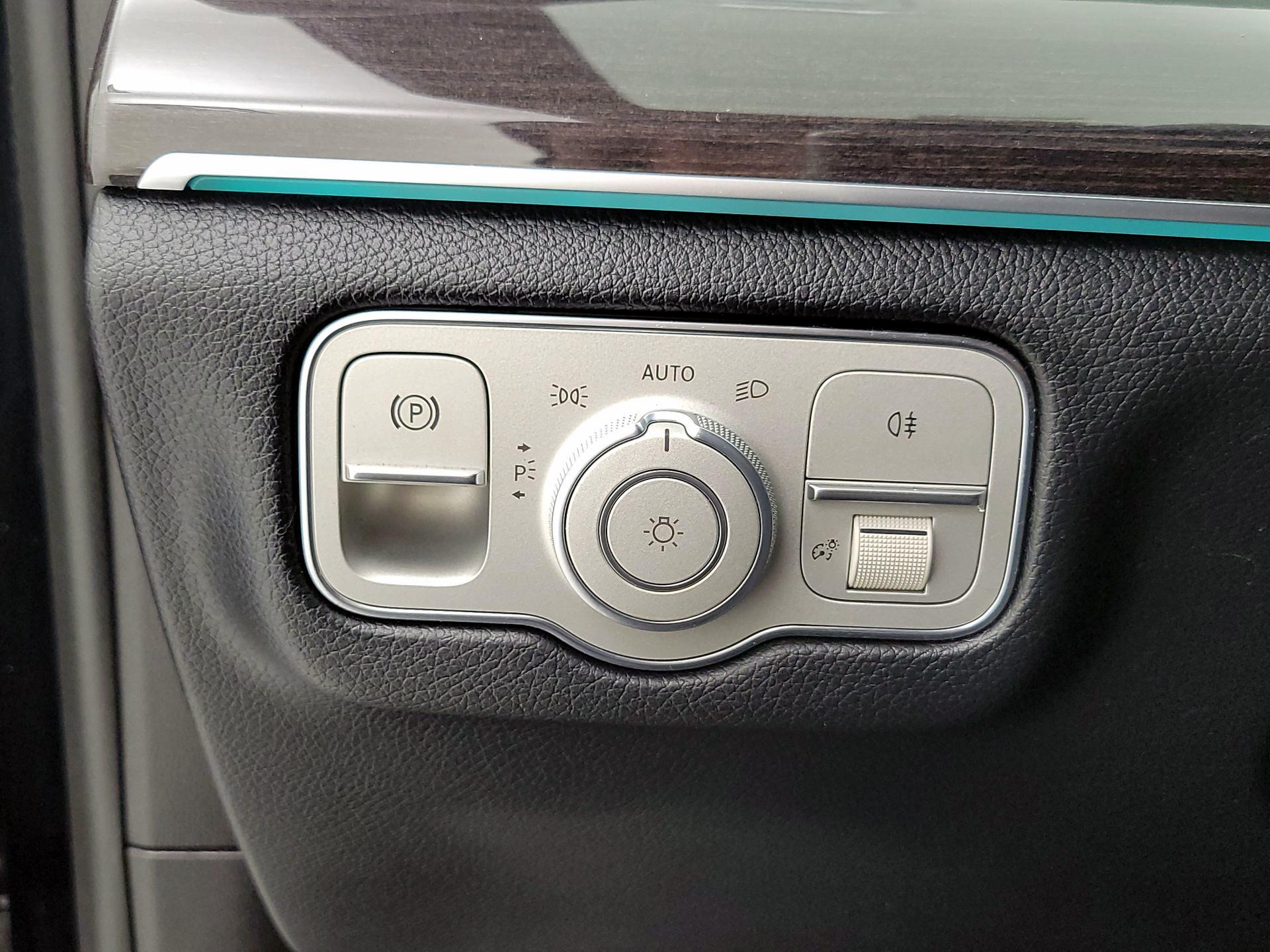 Thumbnail: 2020 Mercedes-Benz GLE - 13